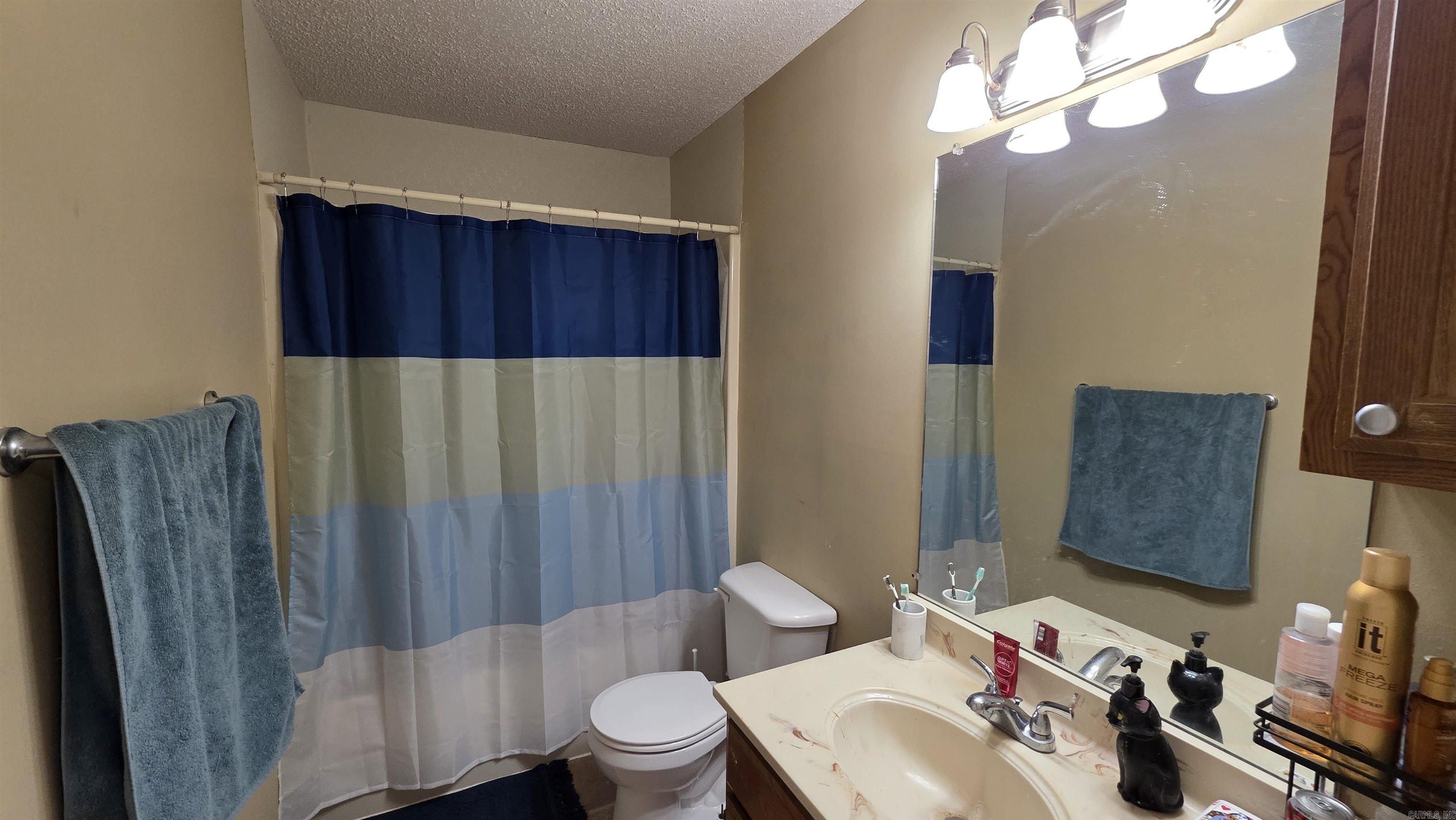 1419 N Nashville  Russellville, AR