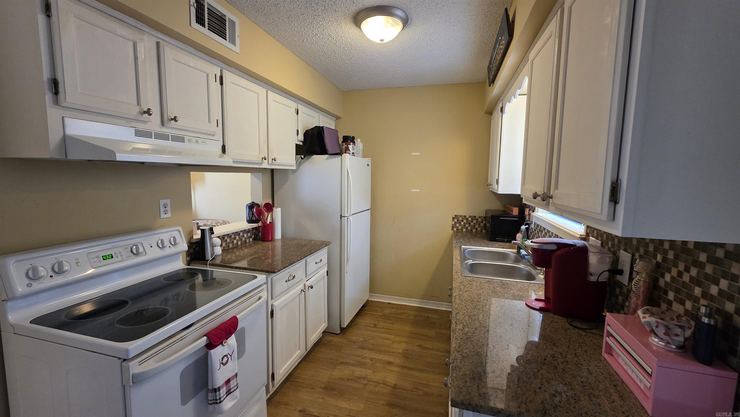 1419 N Nashville  Russellville, AR