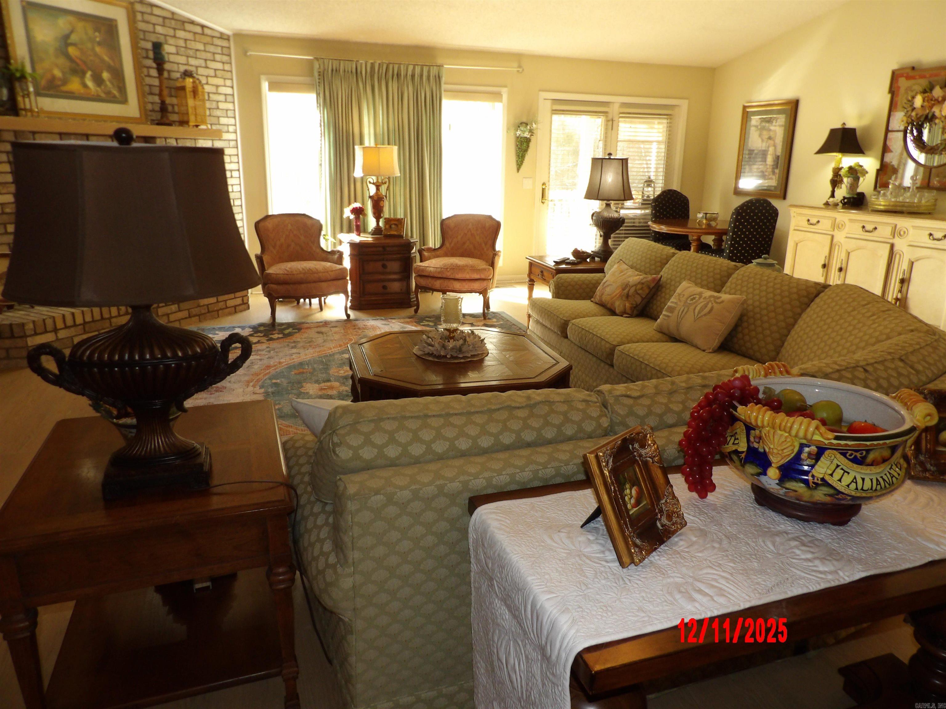 3 RESPLANDOR CT.  Hot Springs Village, AR