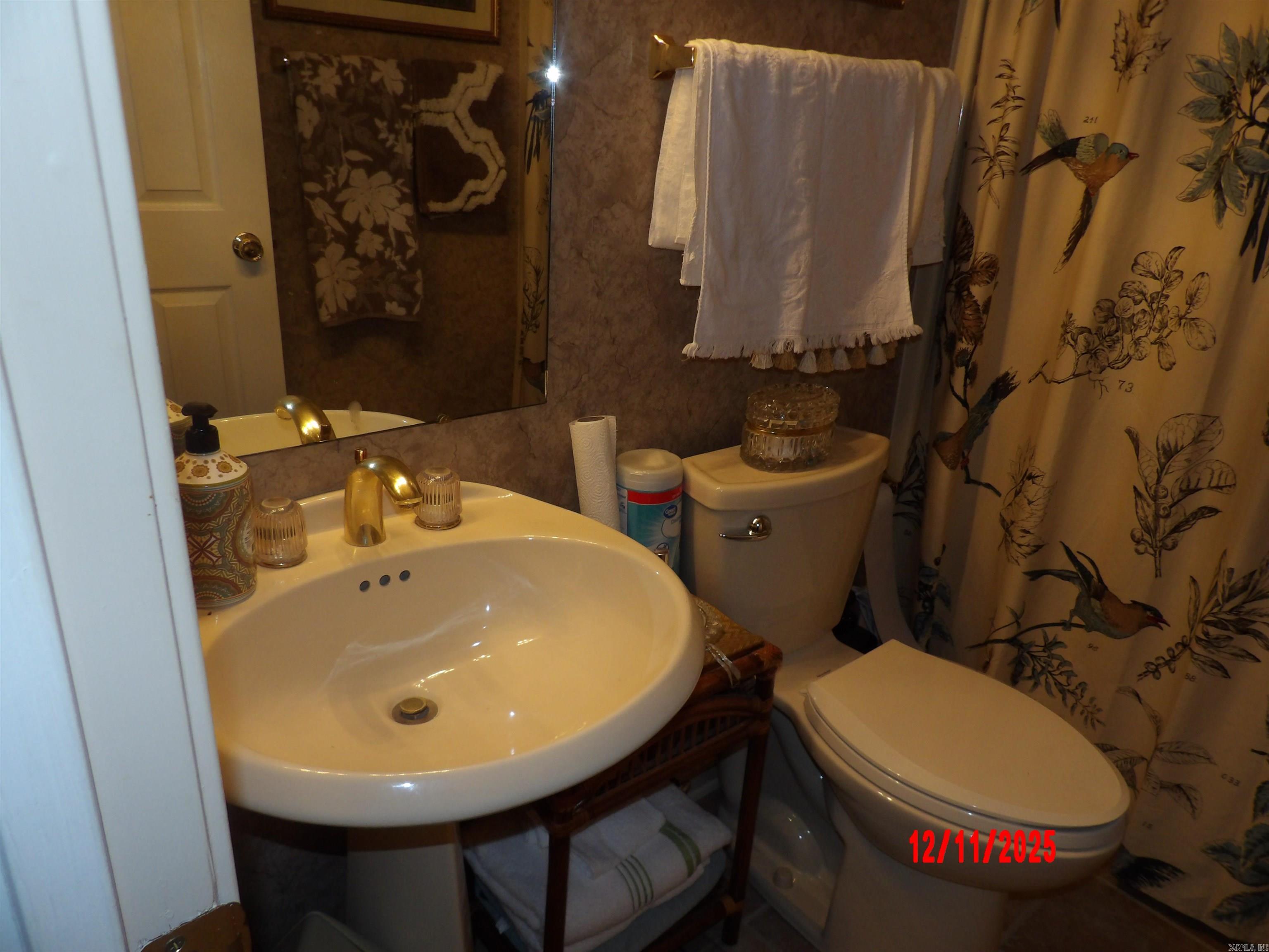 3 RESPLANDOR CT.  Hot Springs Village, AR