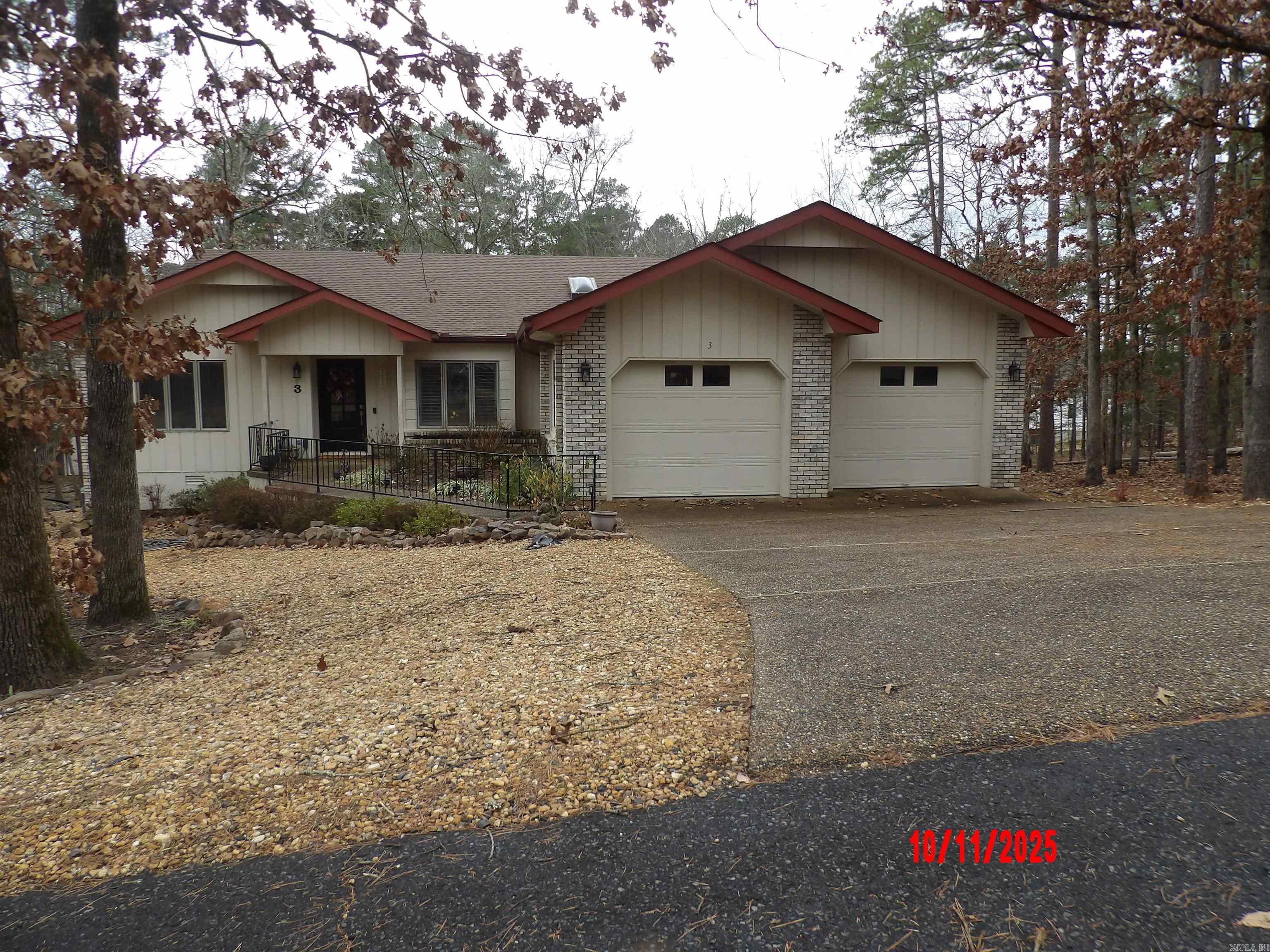 3 RESPLANDOR CT.  Hot Springs Village, AR