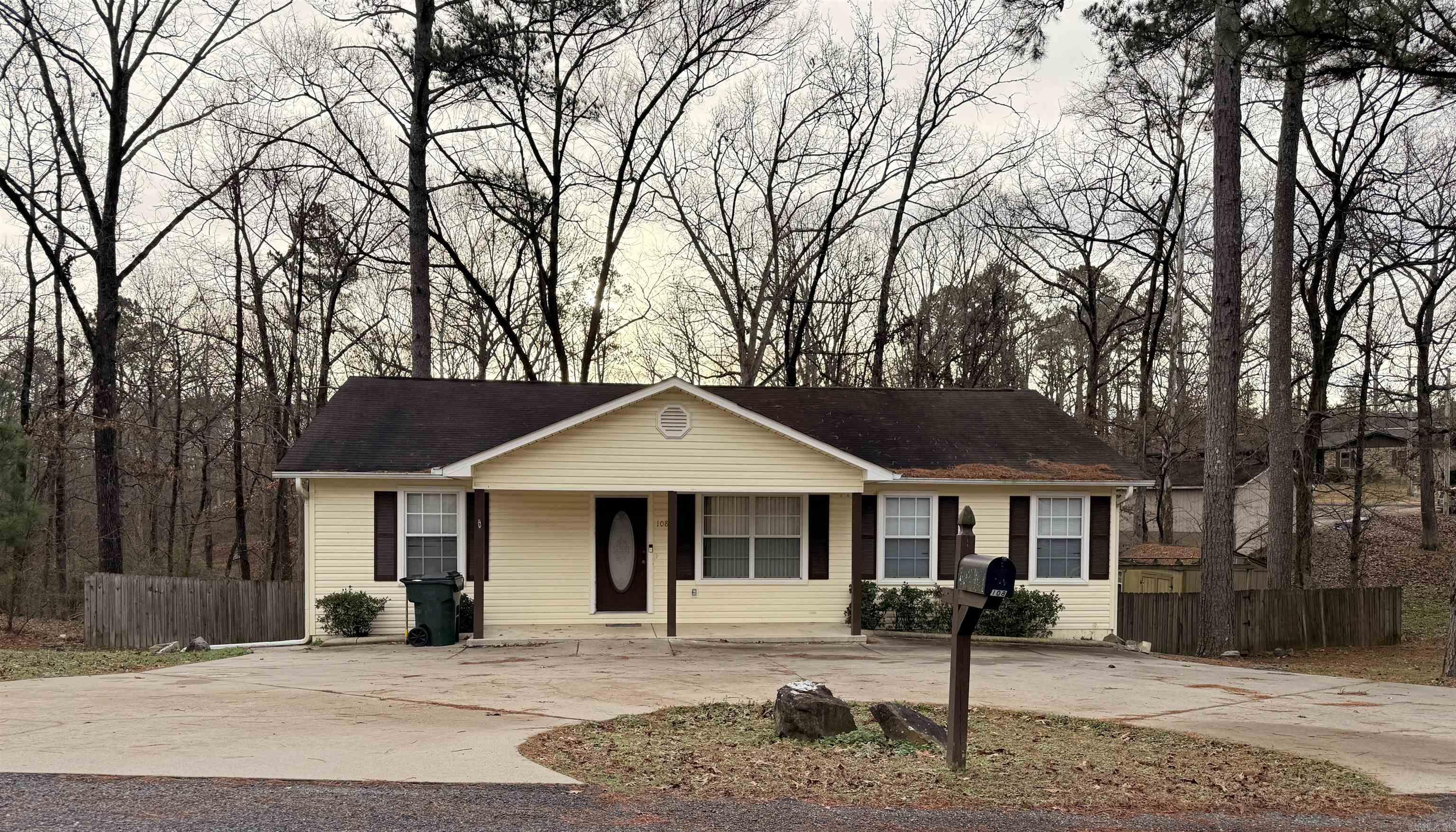 108 Yellowpine  Hot Springs, AR