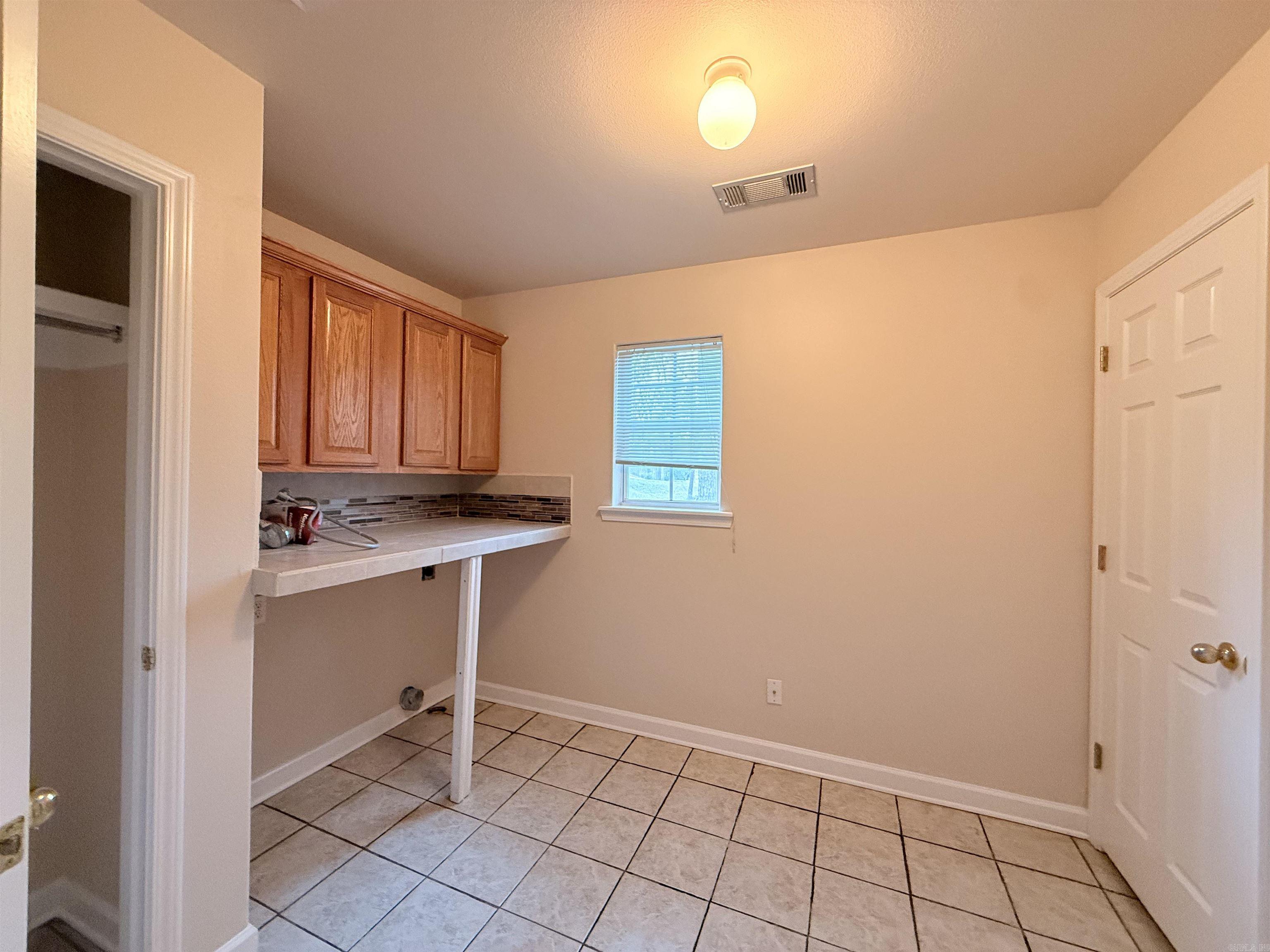 108 Yellowpine  Hot Springs, AR