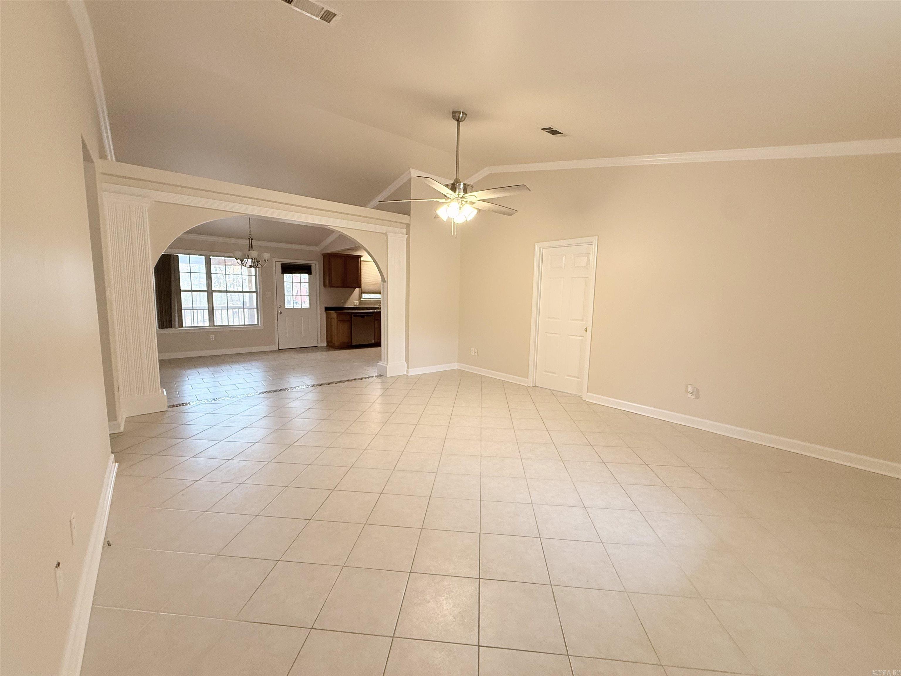 108 Yellowpine  Hot Springs, AR