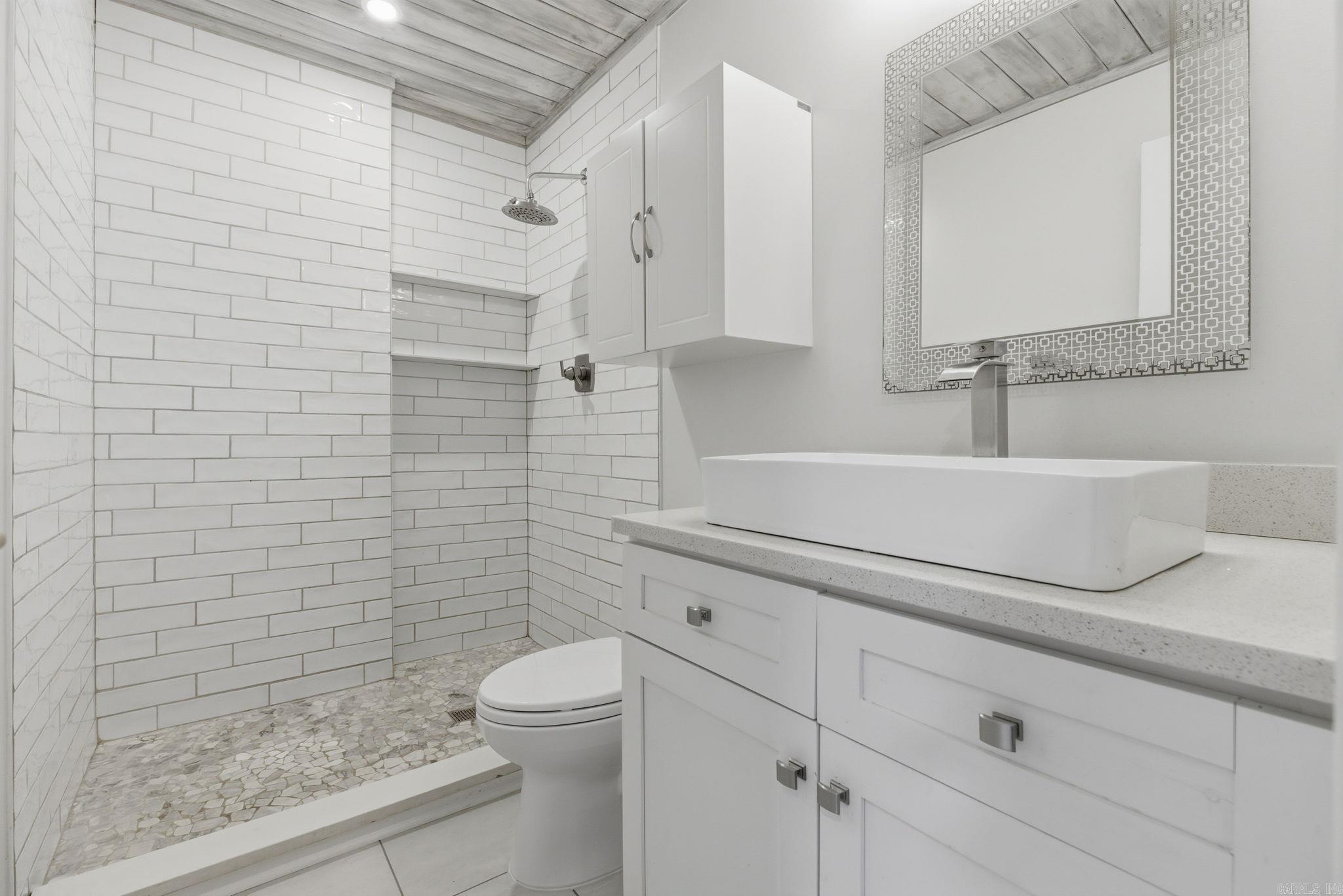 11 Mockingbird  Little Rock, AR