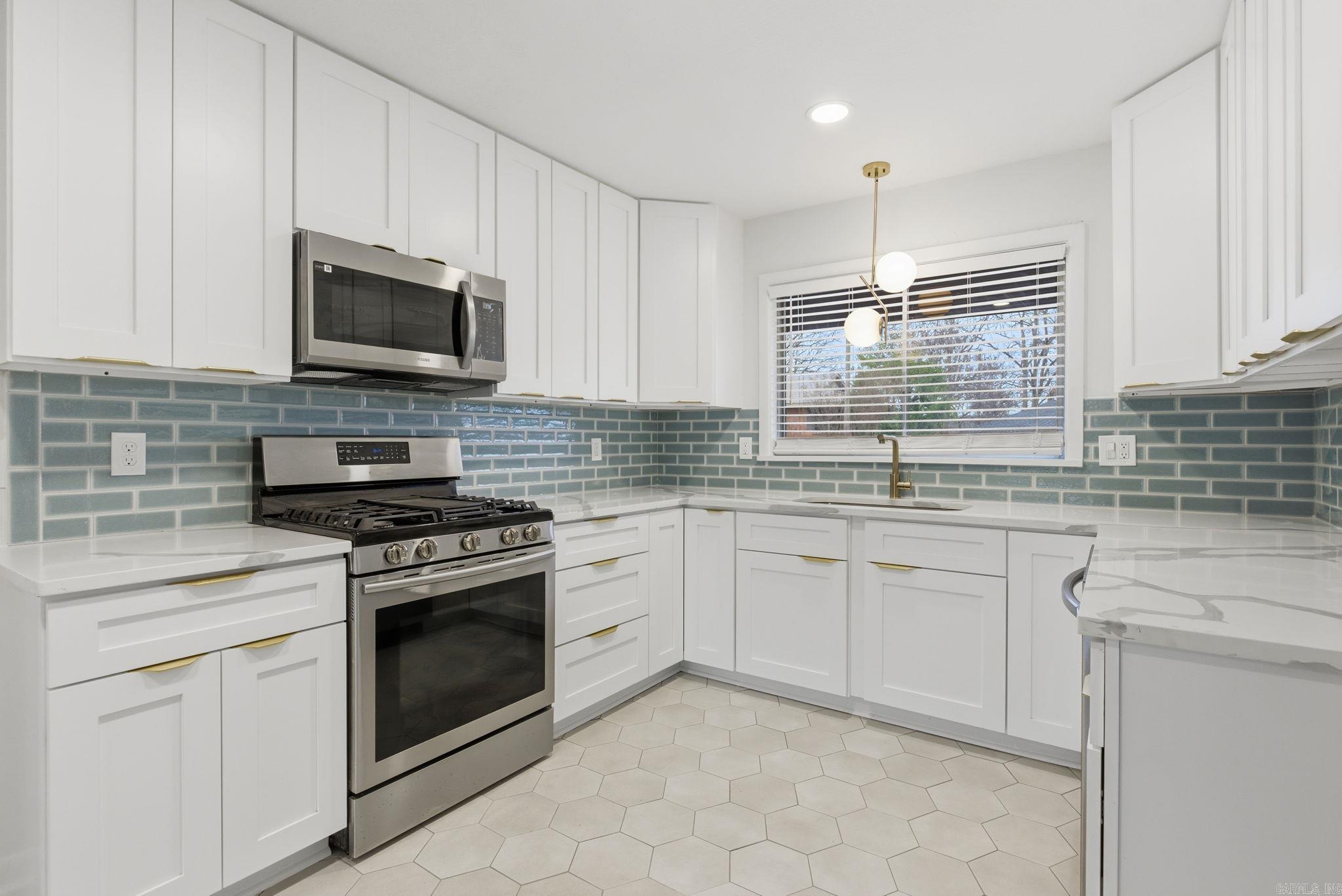 11 Mockingbird  Little Rock, AR