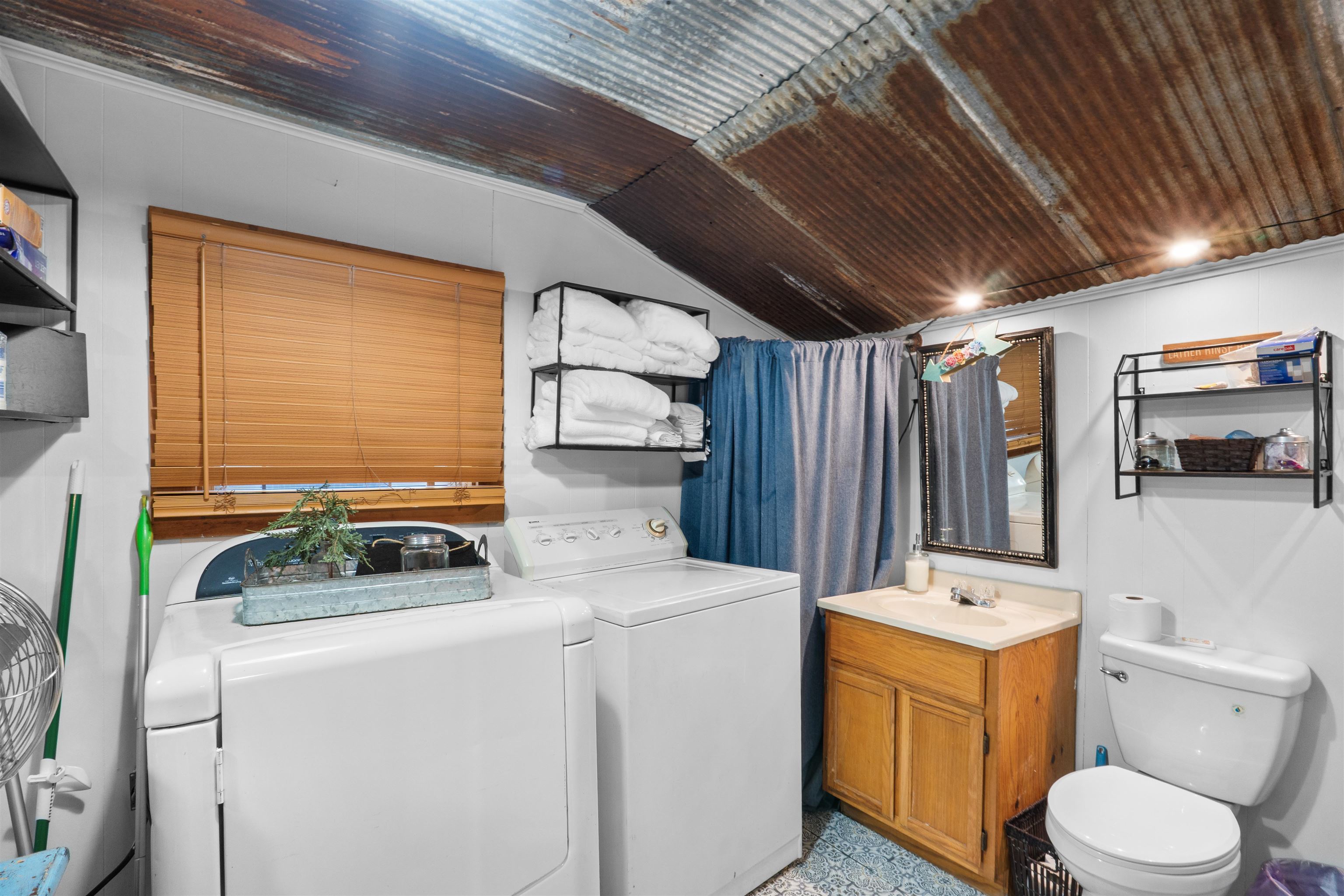 11186 W AR 58 HWY Guion, AR 72540