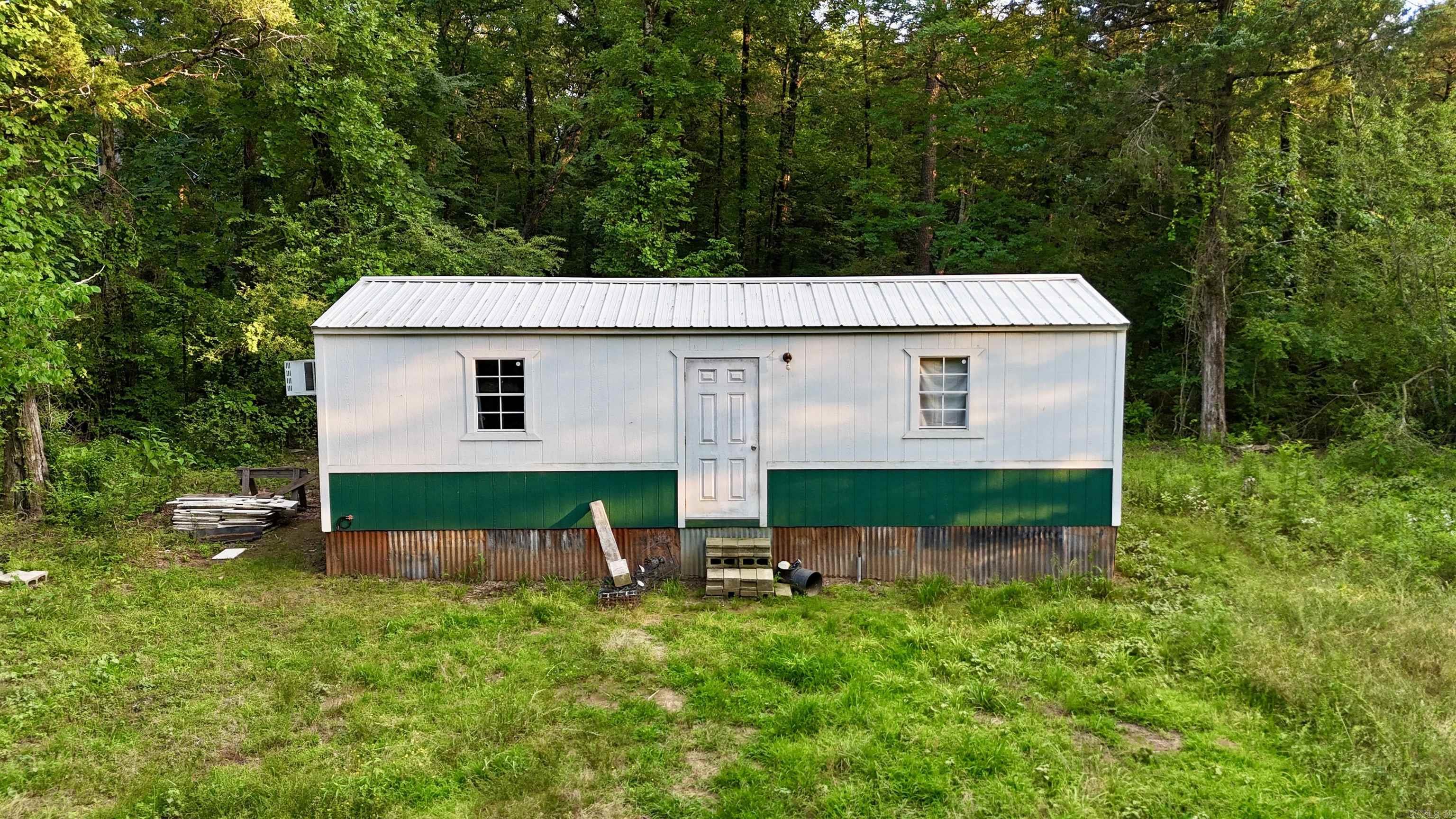 978 County Road 3731  Lamar, AR