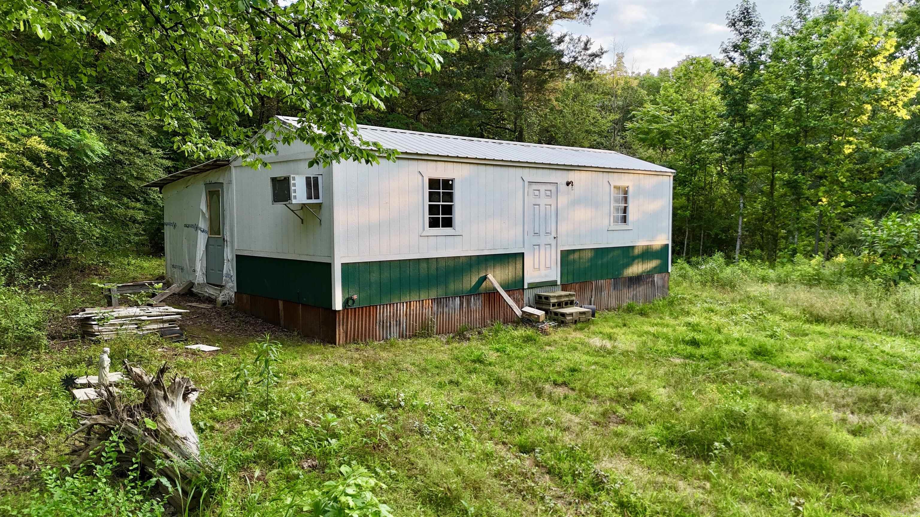 978 County Road 3731  Lamar, AR