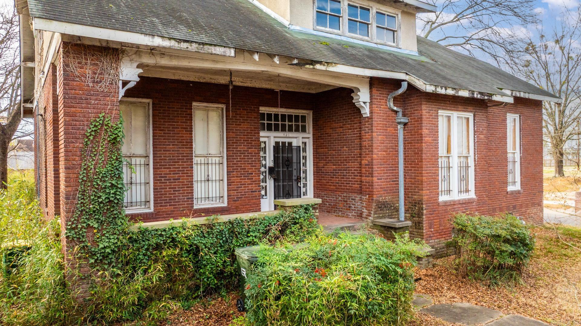 523 W 15th  Little Rock, AR