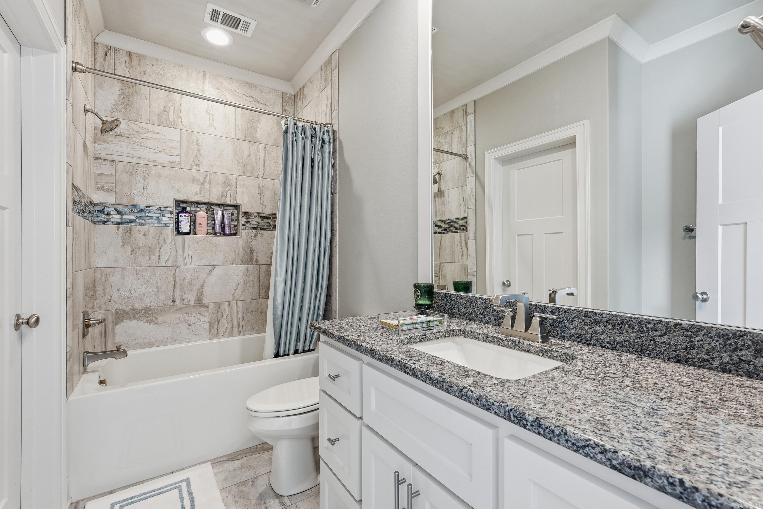 2595 Overcup Dr  Conway, AR