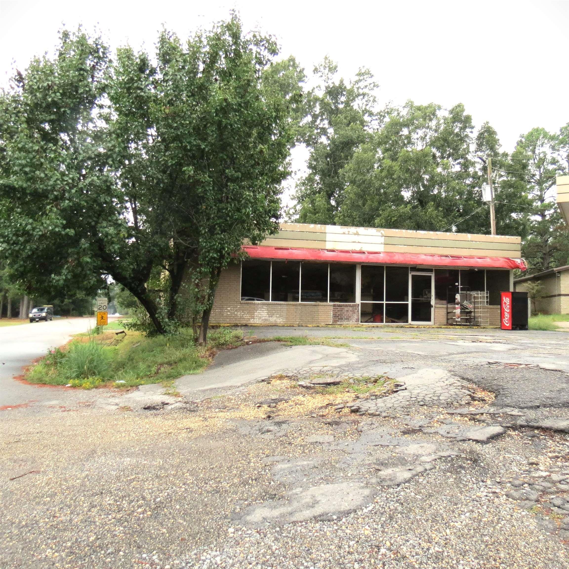 300 W Magnolia  Rison, AR