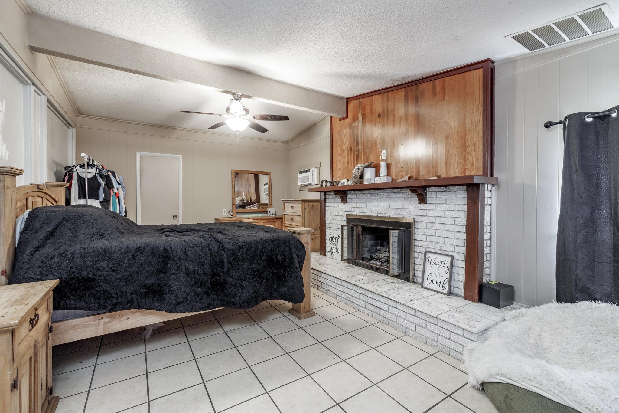 380 Long Beach  Hot Springs, AR