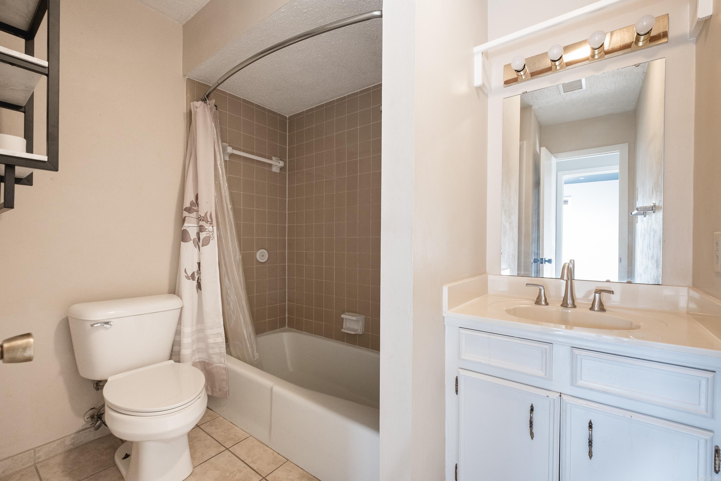 3210 ROCKY  Little Rock, AR