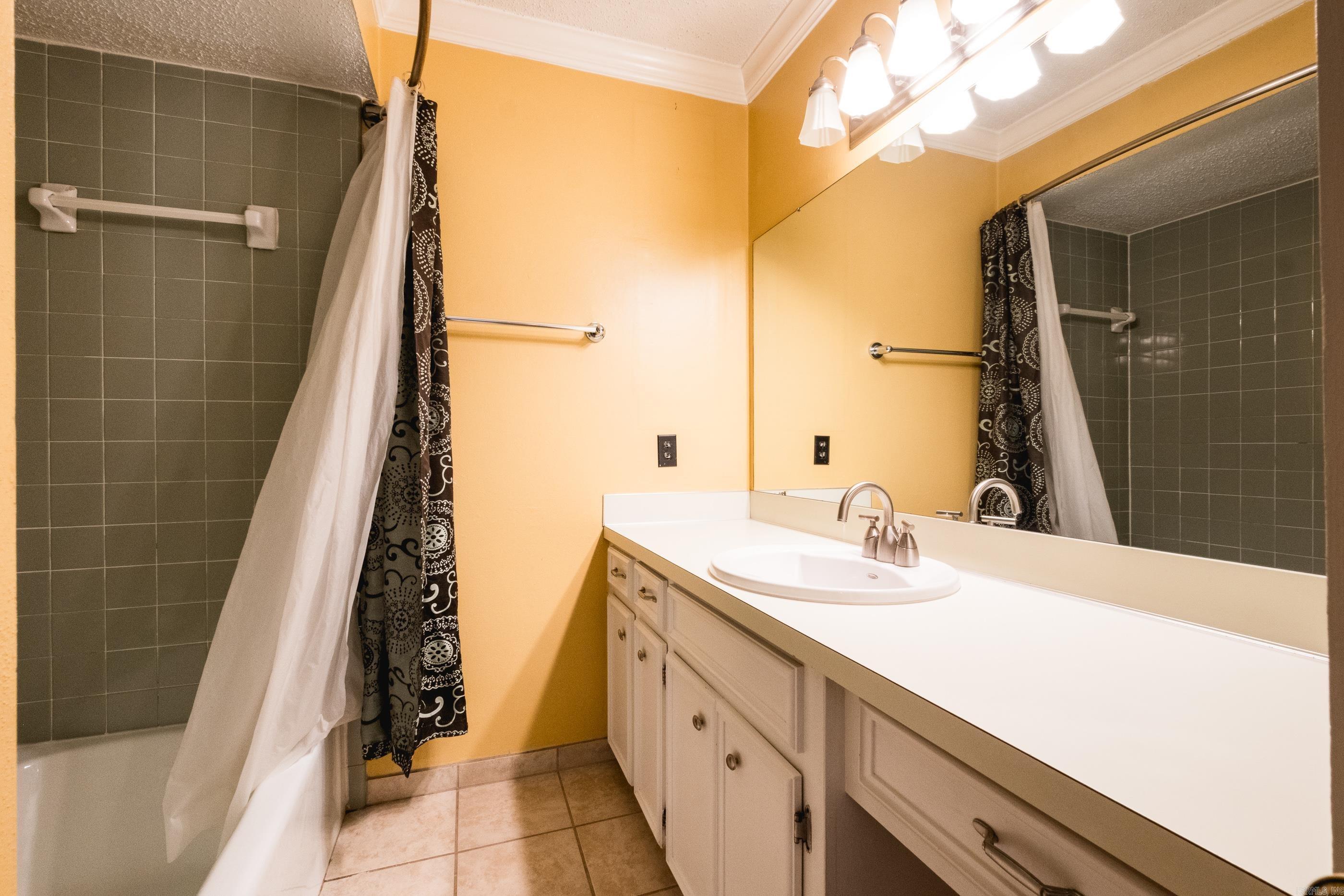 3210 ROCKY  Little Rock, AR