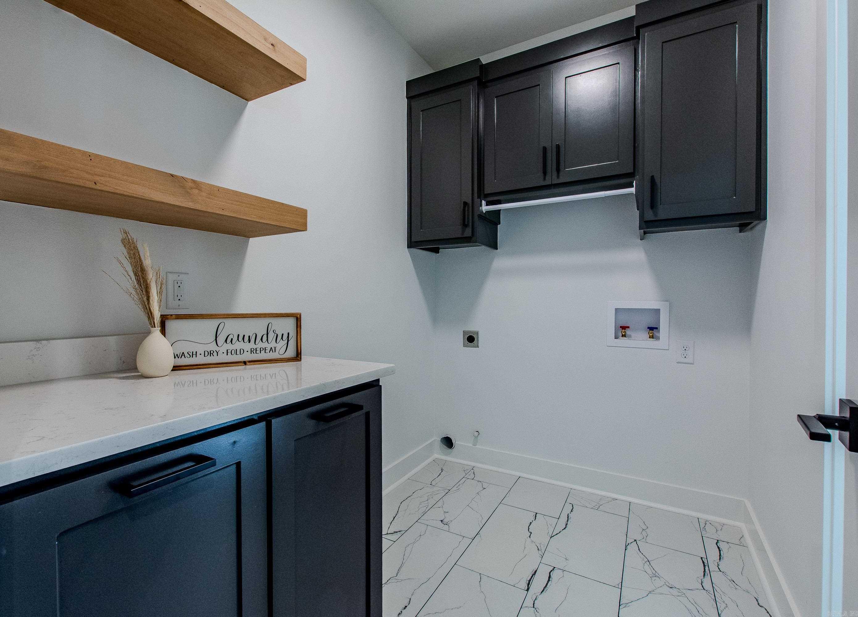 629 Valley Oak  Sherwood, AR