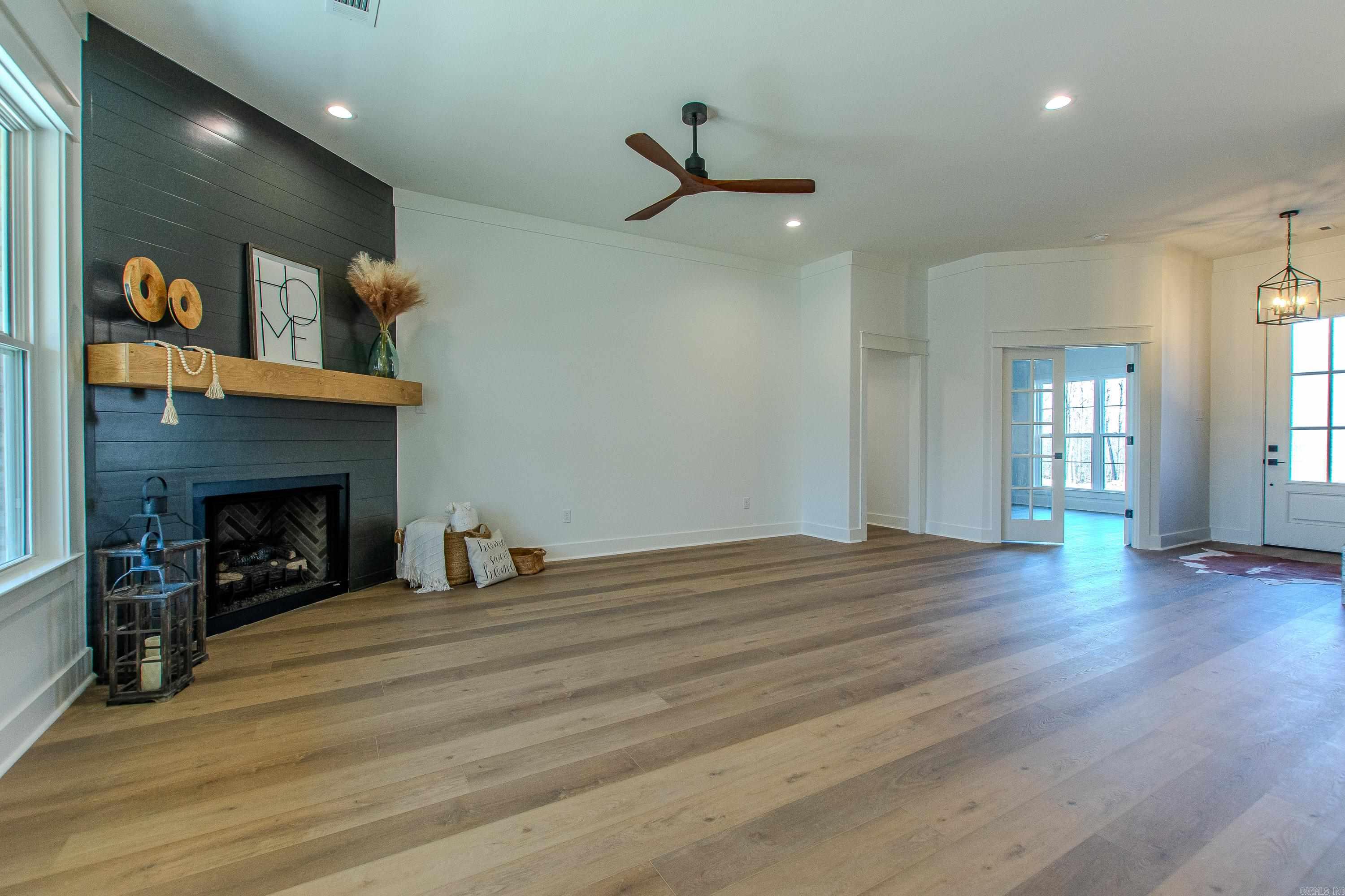 629 Valley Oak  Sherwood, AR