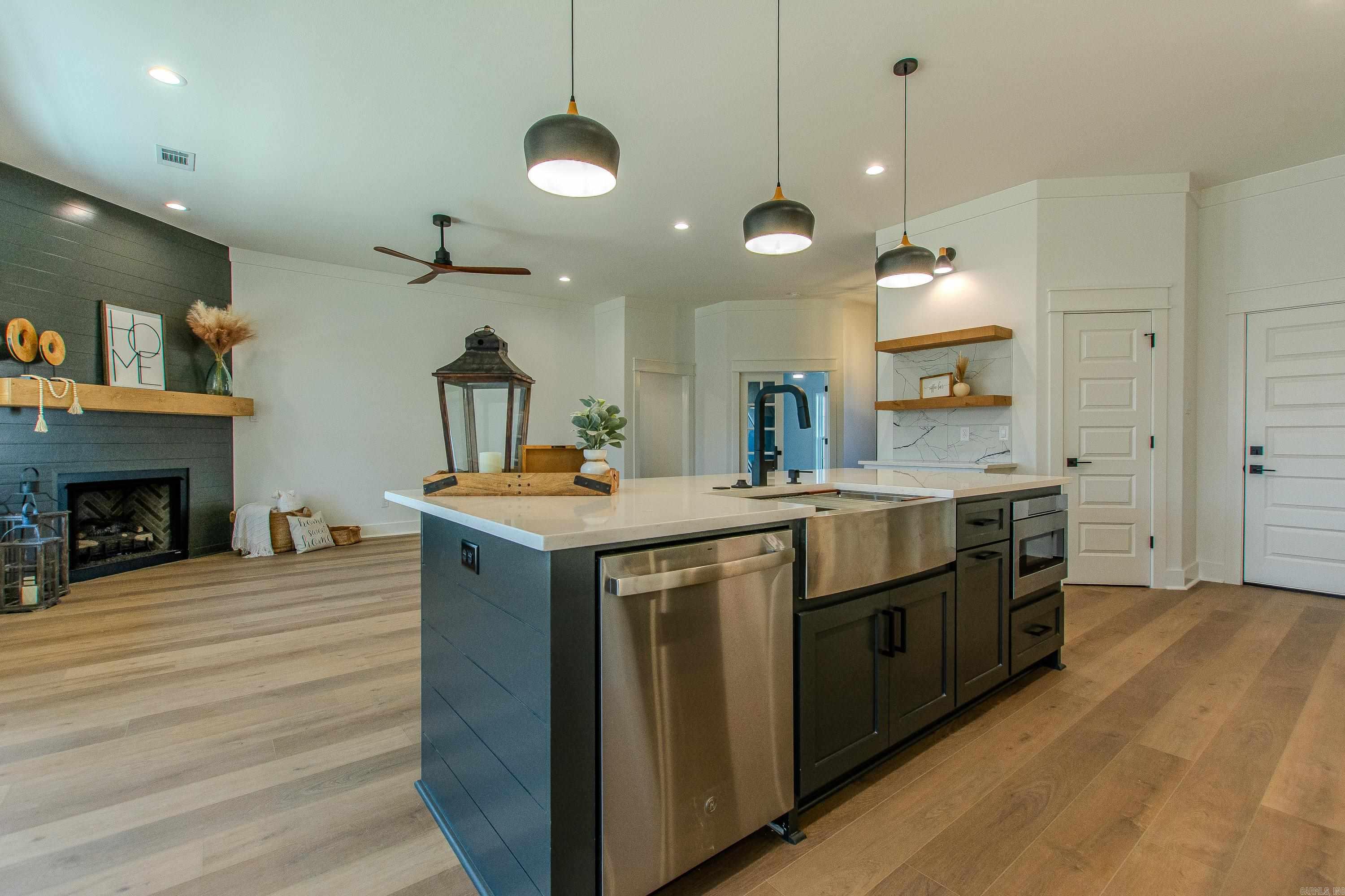 629 Valley Oak  Sherwood, AR