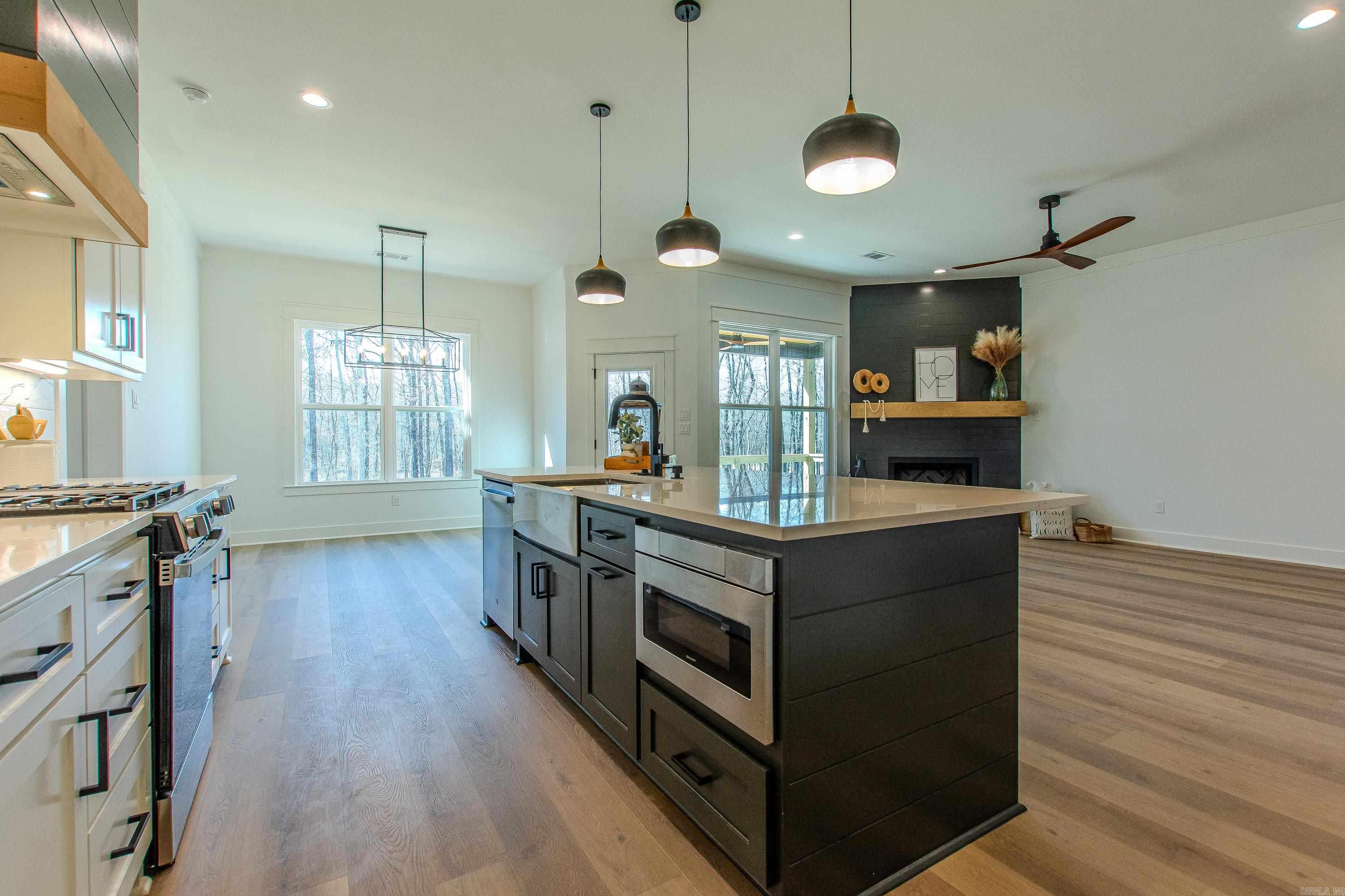 629 Valley Oak  Sherwood, AR