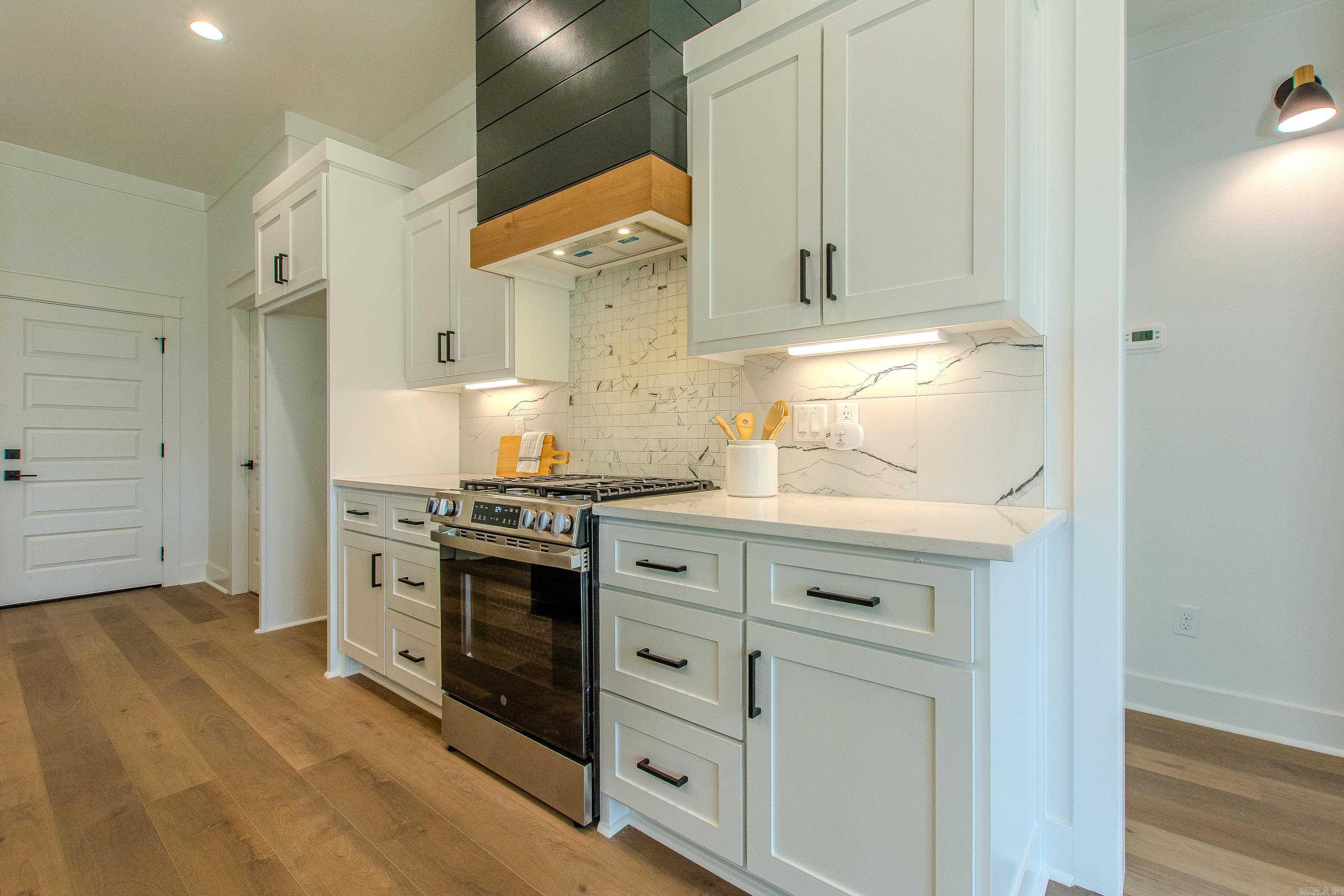 629 Valley Oak  Sherwood, AR