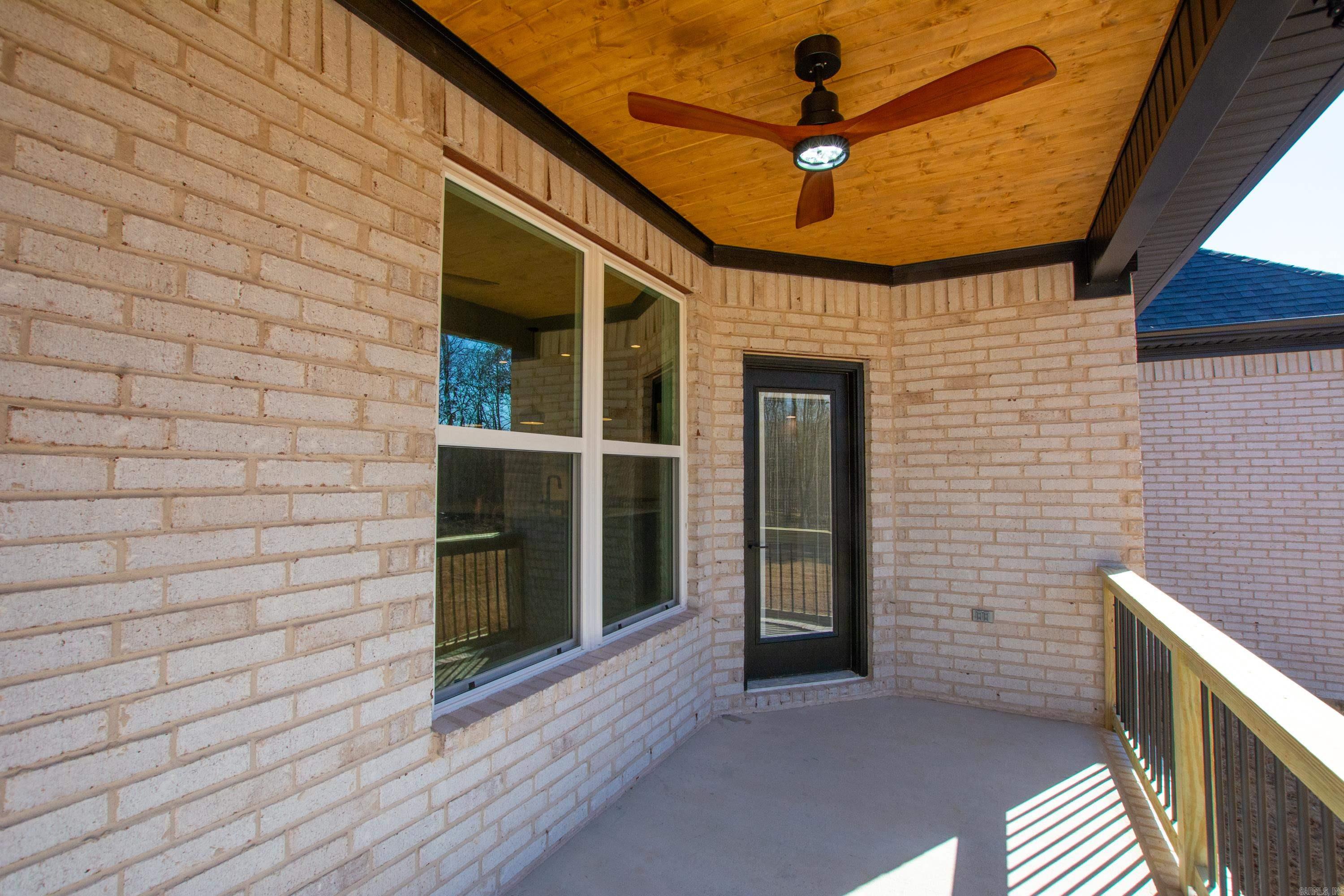 629 Valley Oak  Sherwood, AR