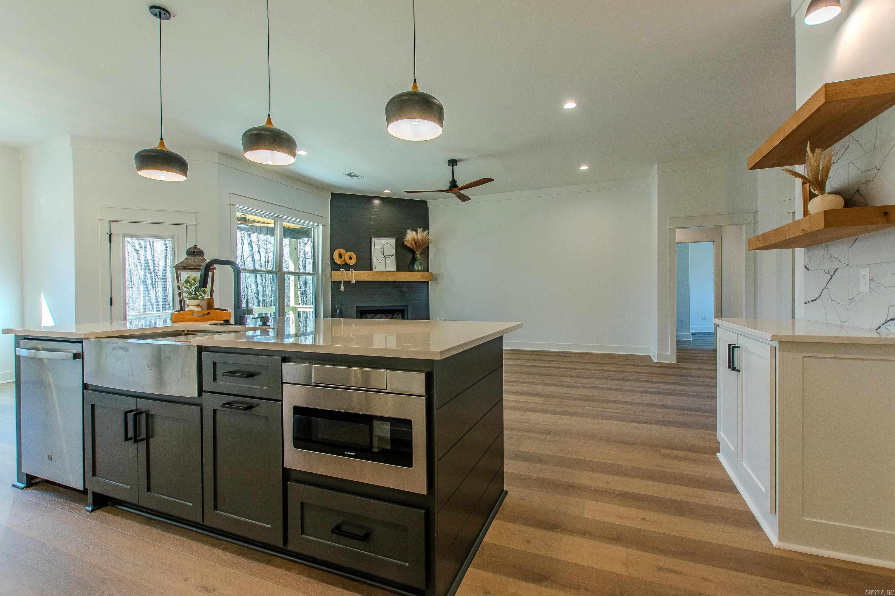 629 Valley Oak  Sherwood, AR