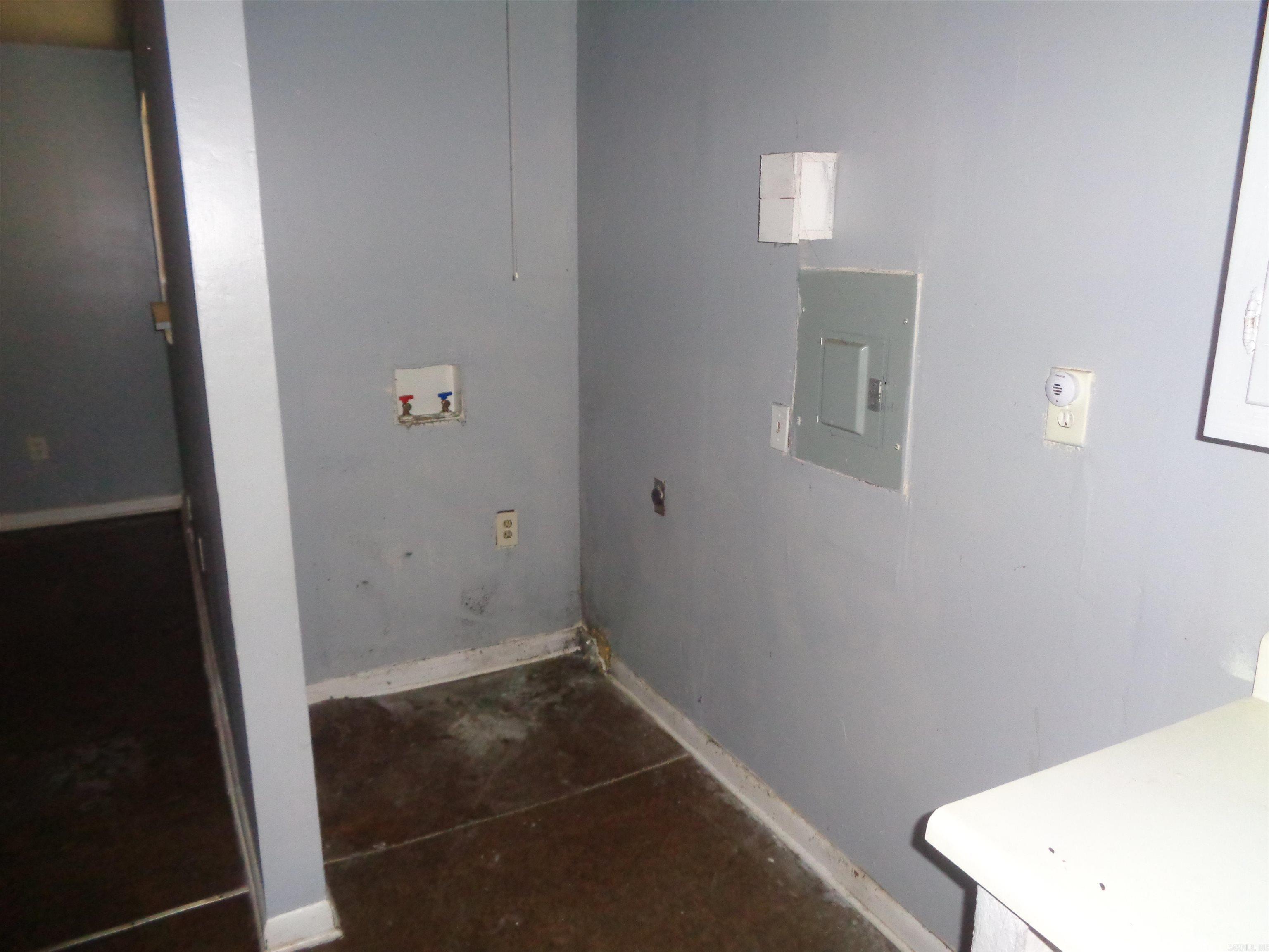 2200 Dennison  Little Rock, AR