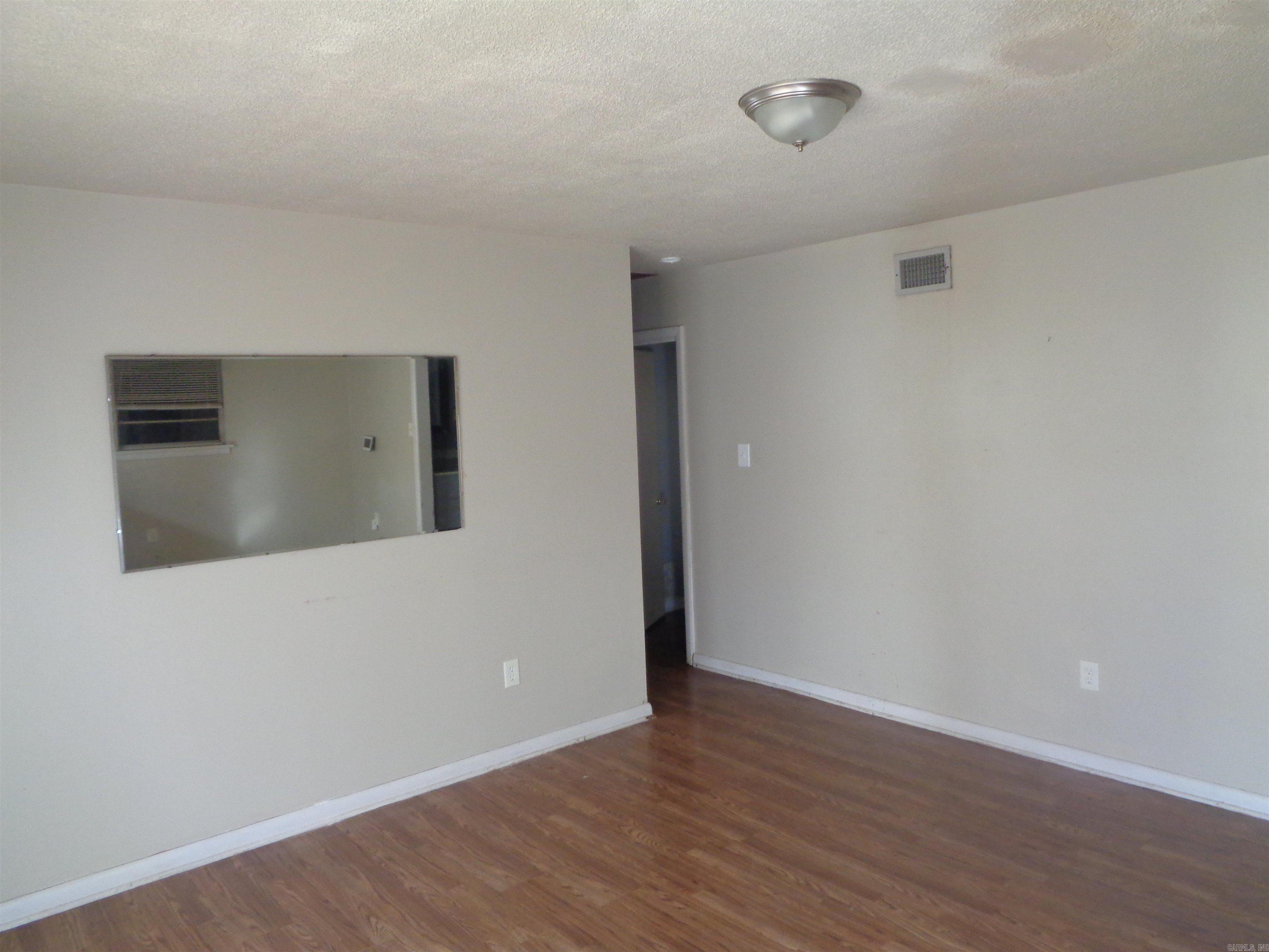 2200 Dennison  Little Rock, AR