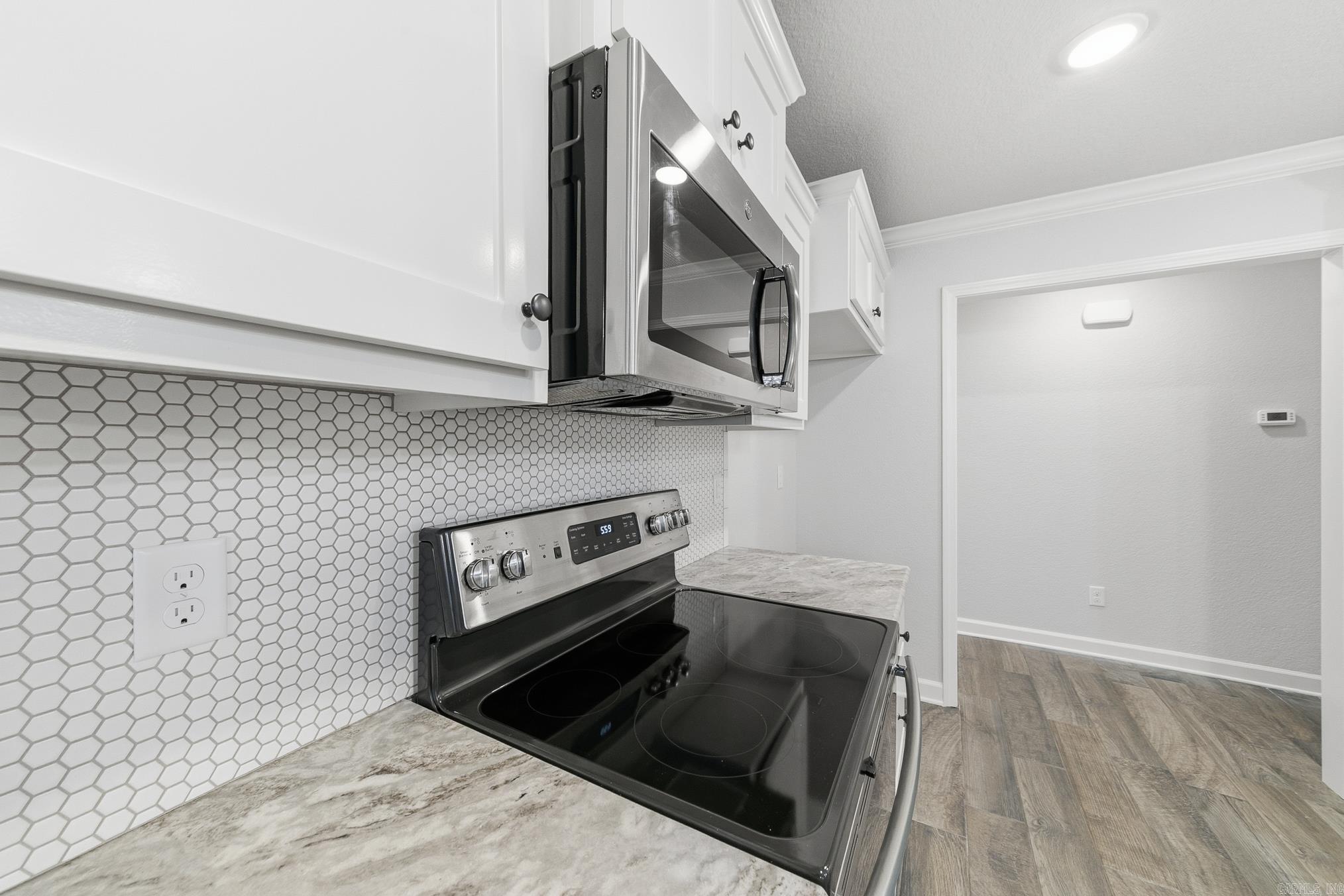 201 Creek View  Austin, AR