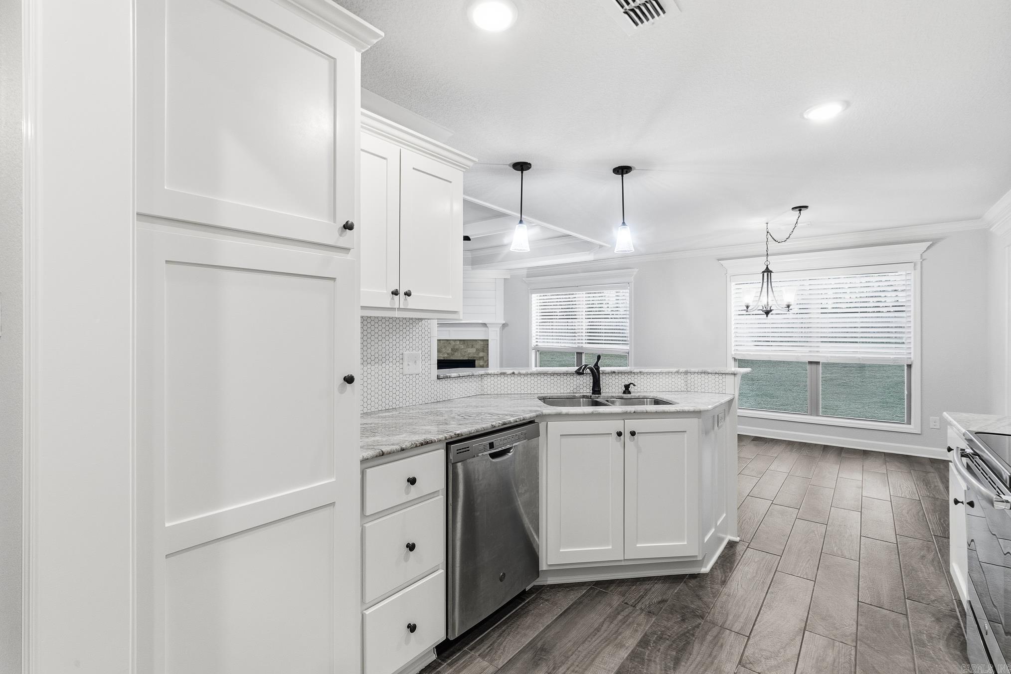 201 Creek View  Austin, AR