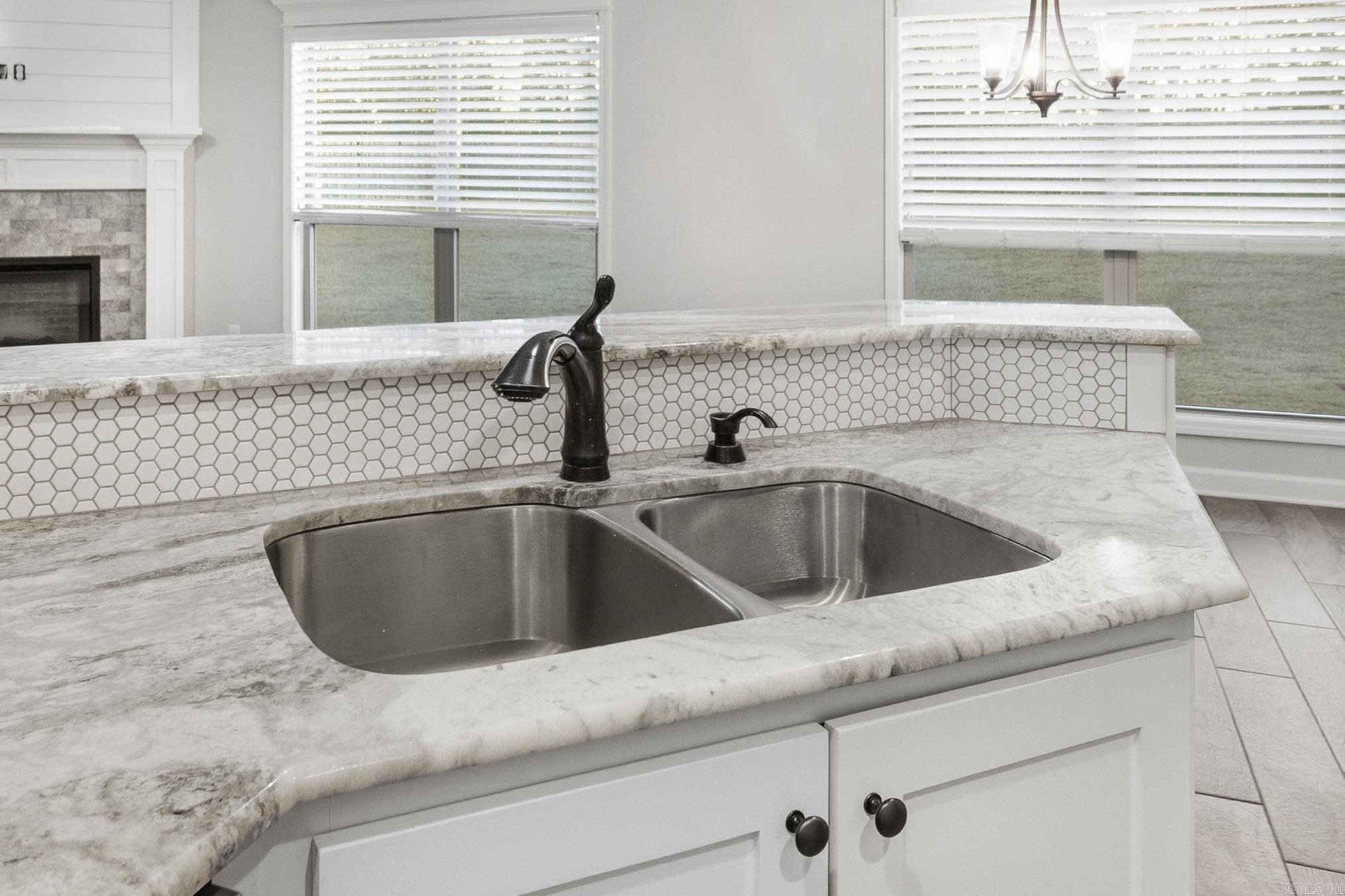 201 Creek View  Austin, AR