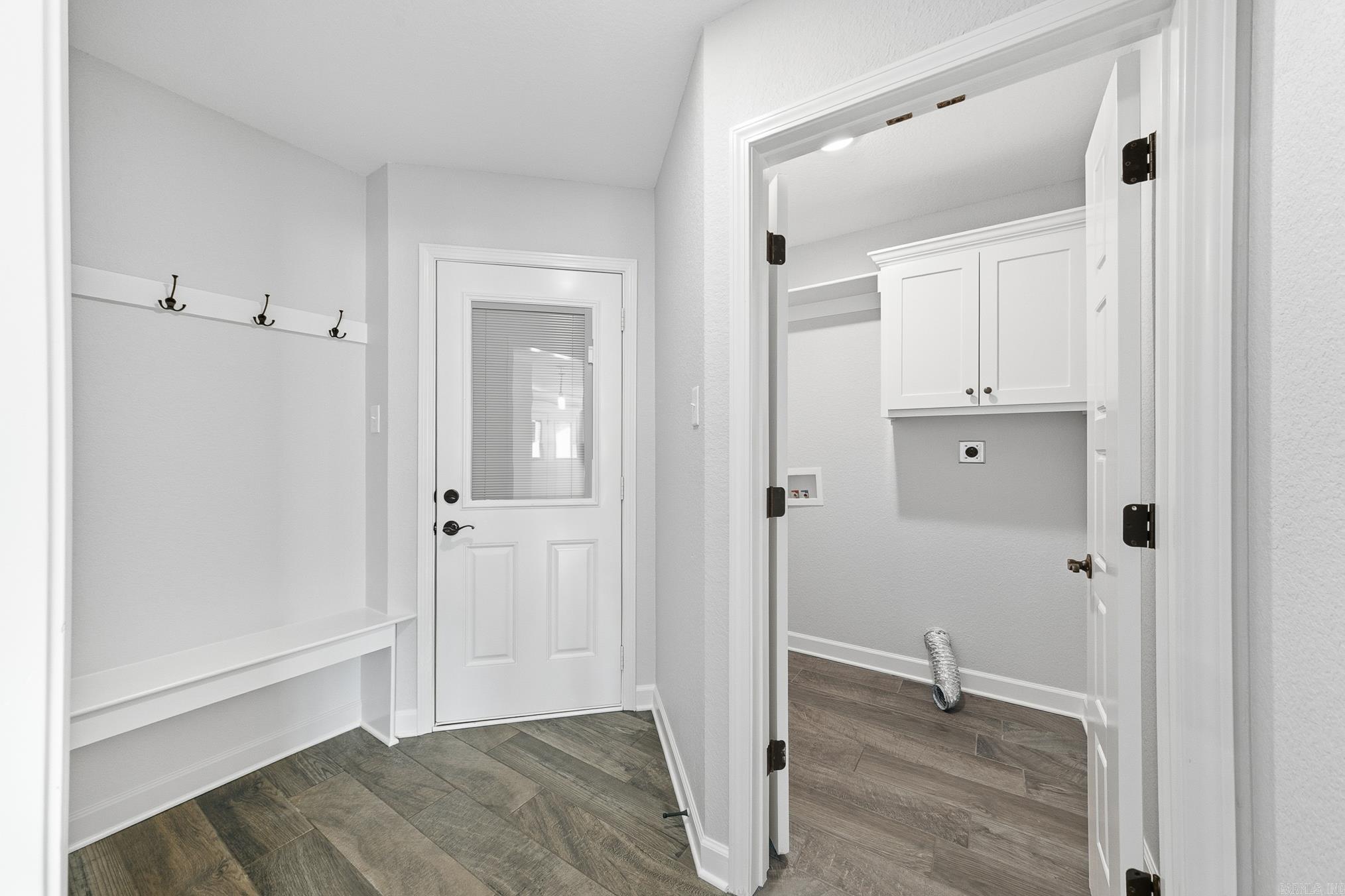 201 Creek View  Austin, AR