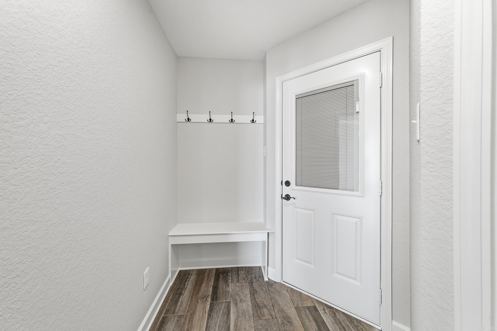 201 Creek View  Austin, AR