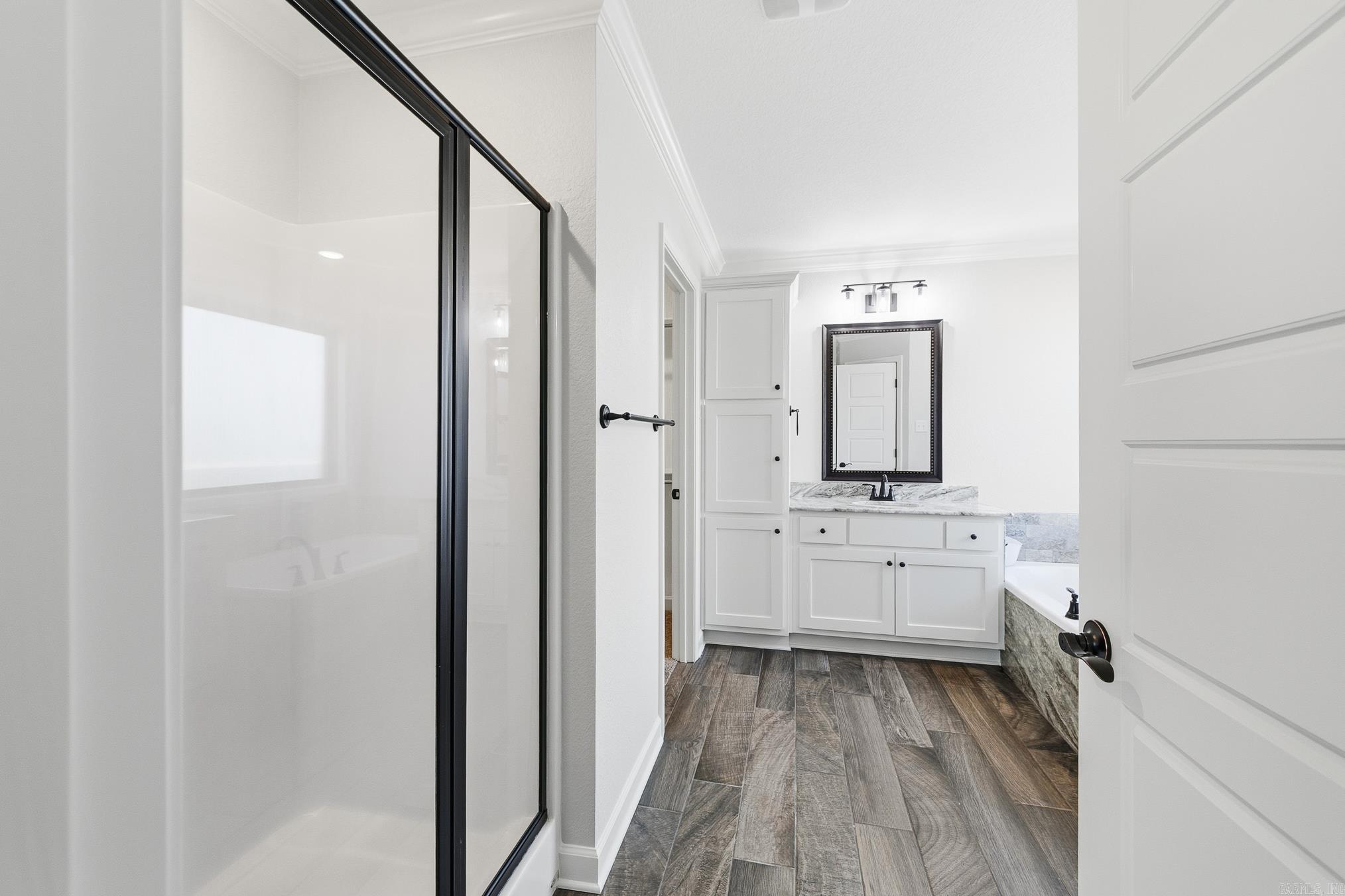 201 Creek View  Austin, AR