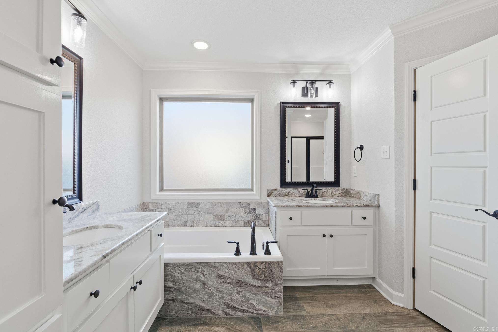 201 Creek View  Austin, AR