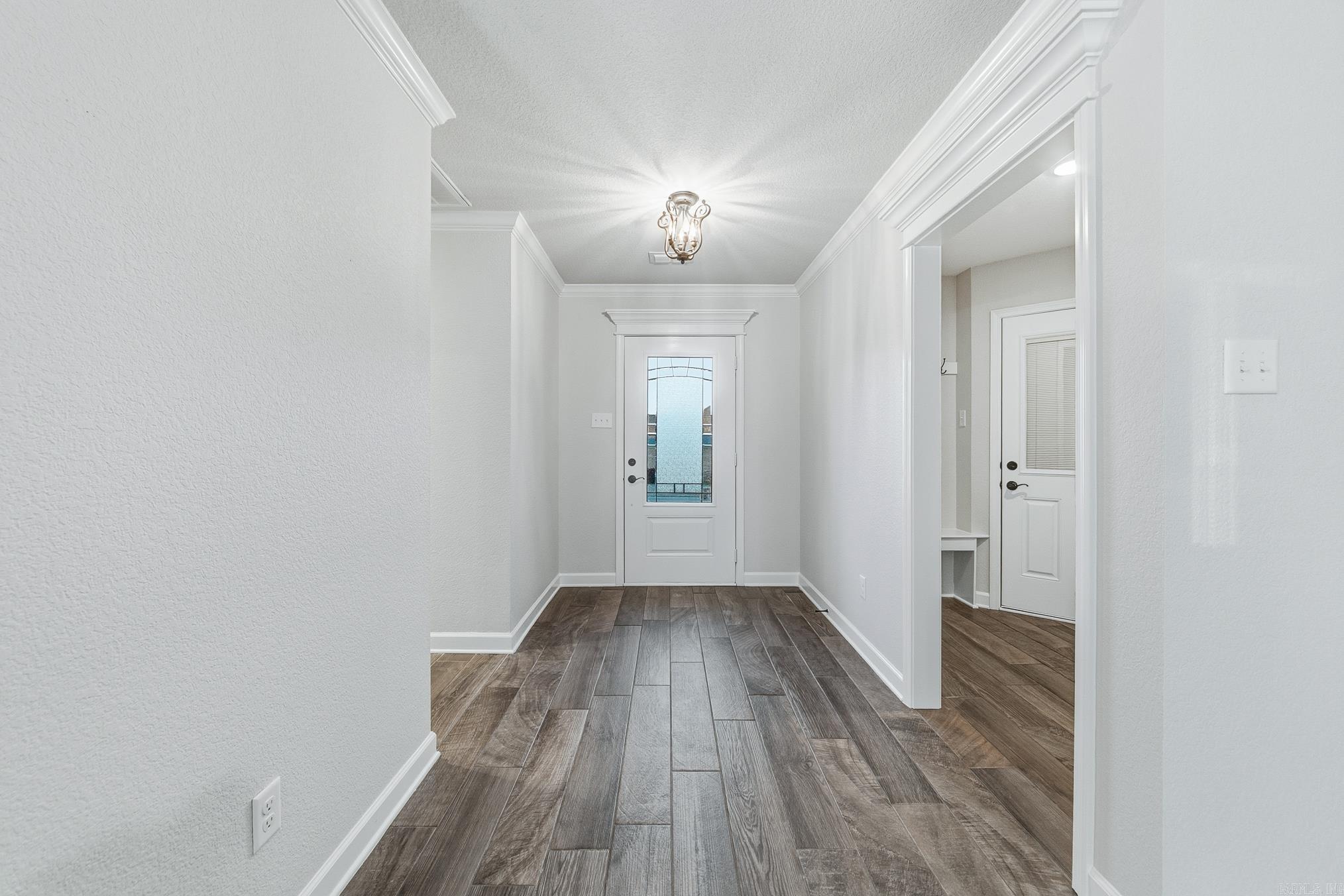 201 Creek View  Austin, AR