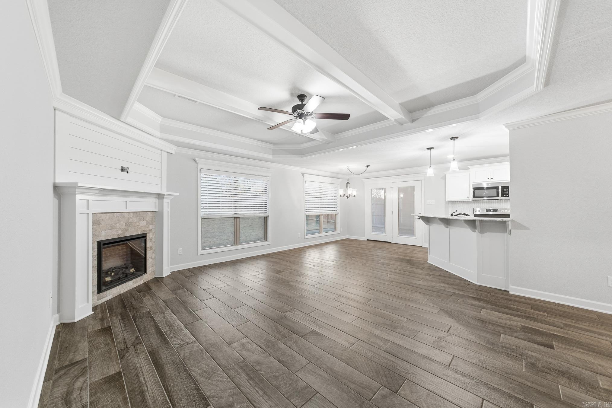 201 Creek View  Austin, AR