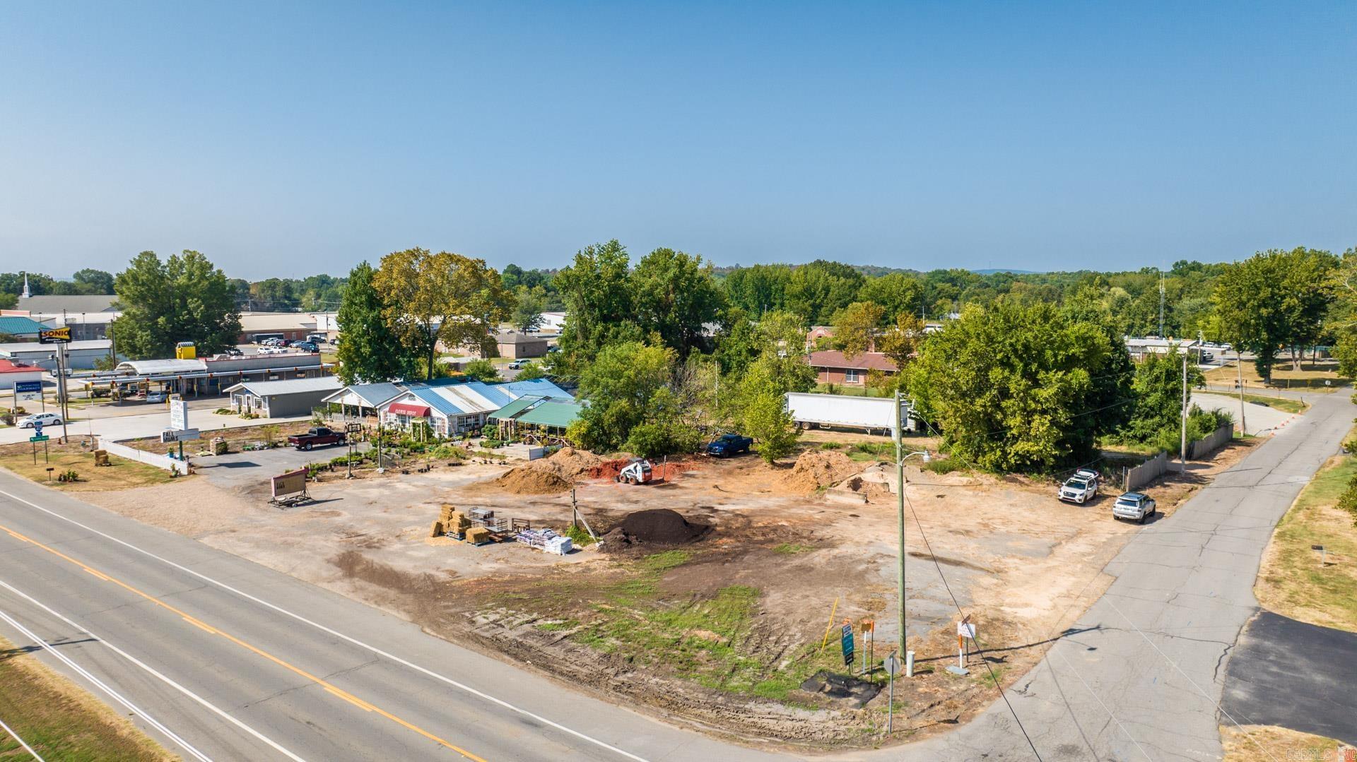 616 Hwy 365  Mayflower, AR