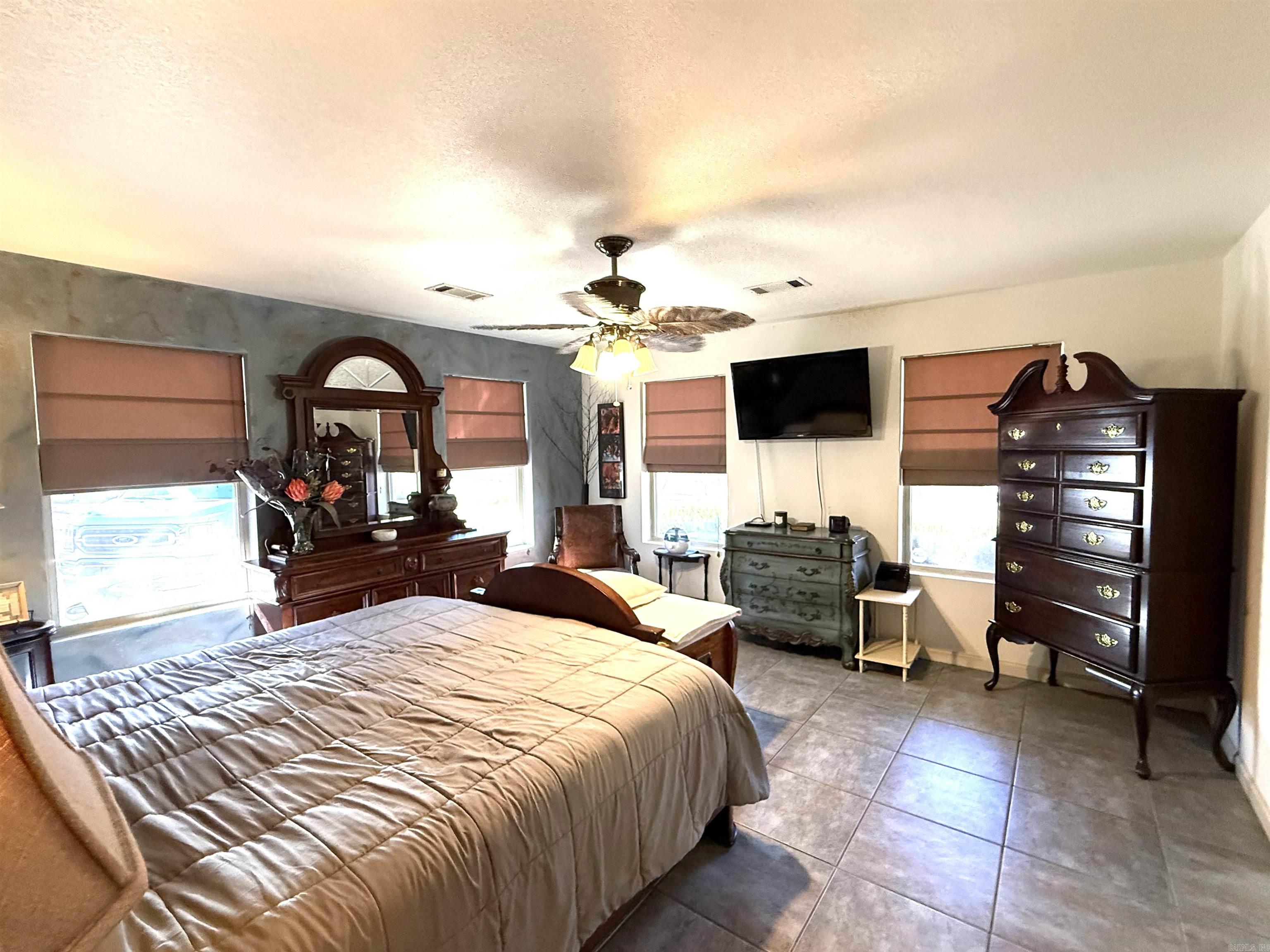 2290 Greers Ferry  Drasco, AR