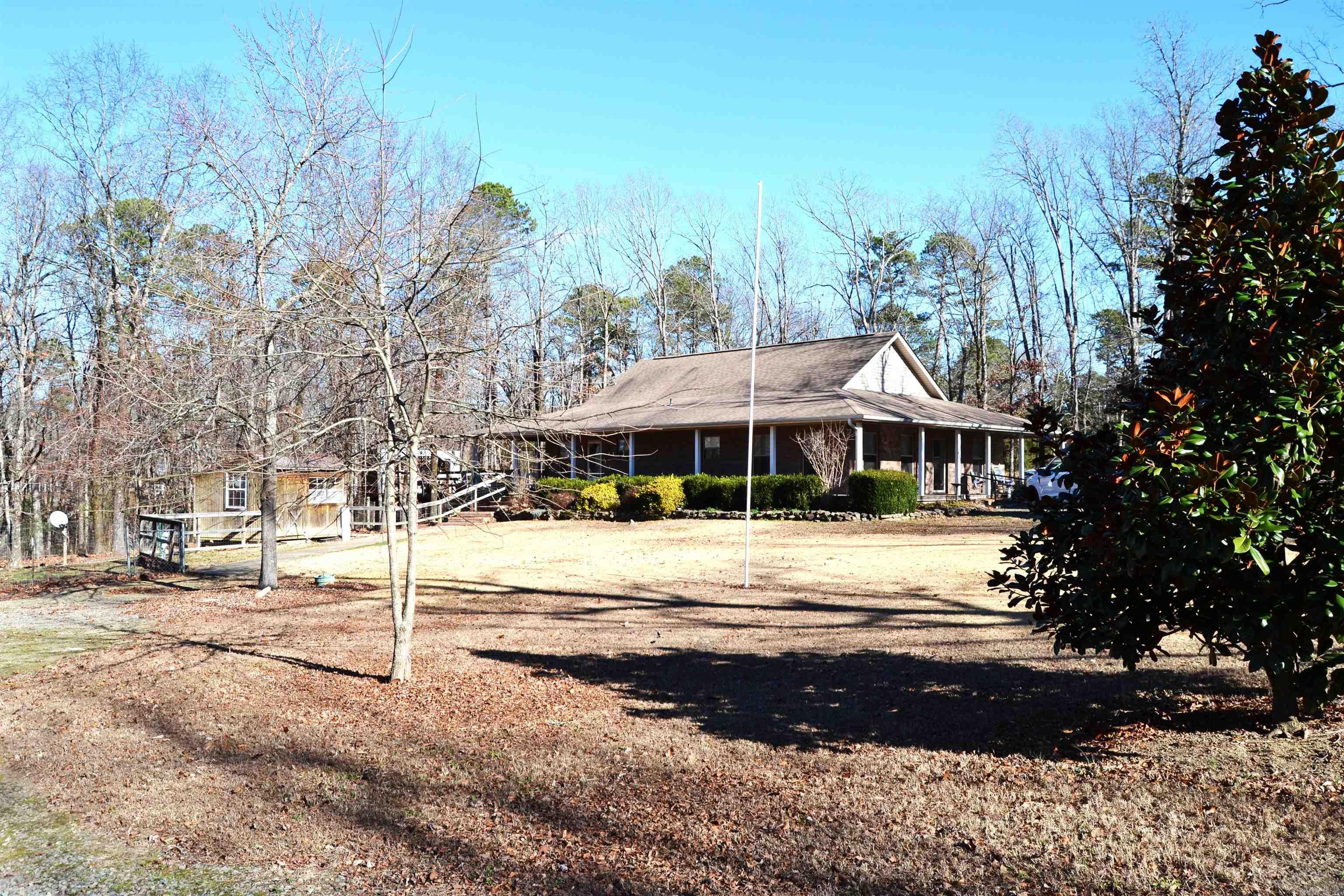 2290 Greers Ferry  Drasco, AR
