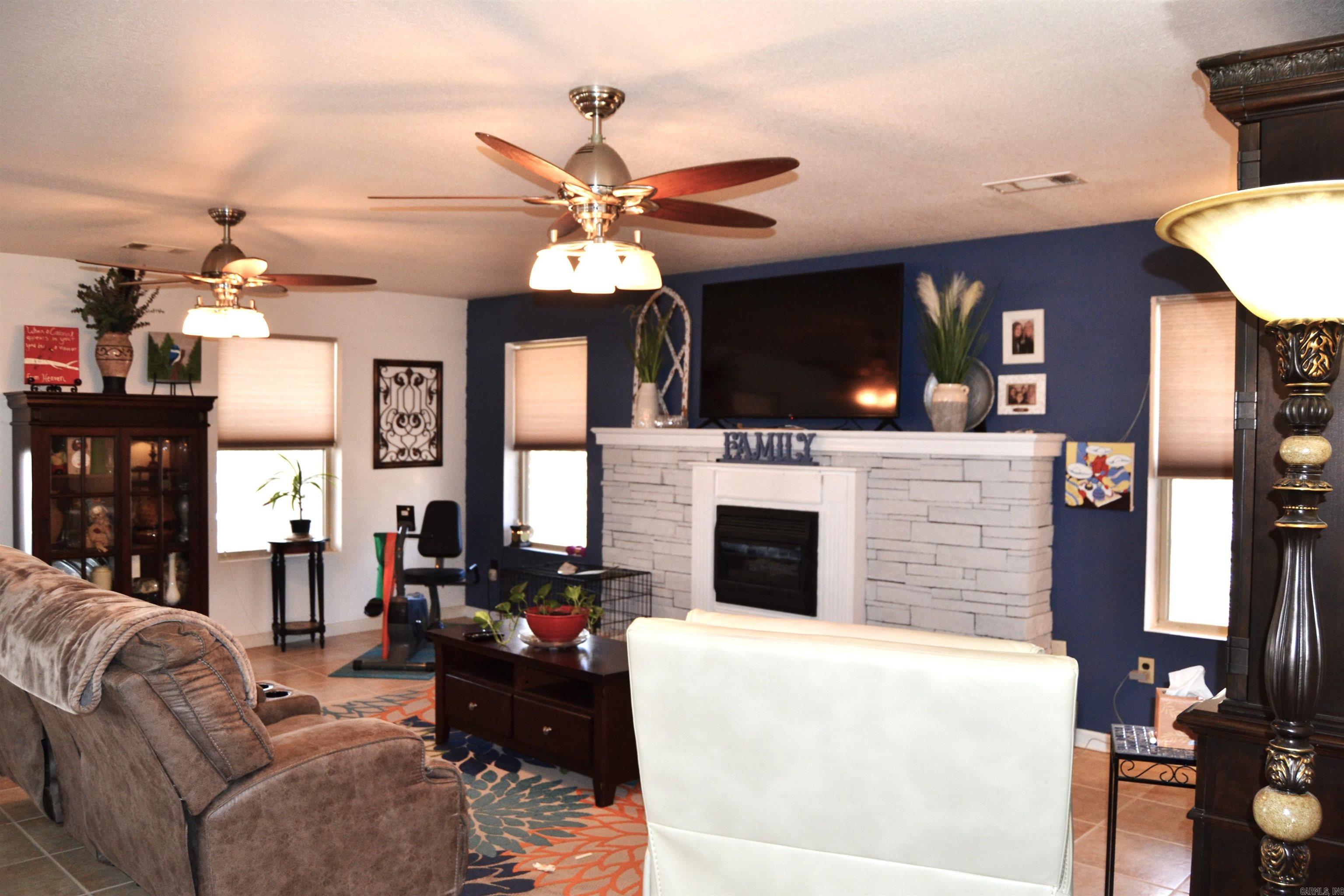 2290 Greers Ferry  Drasco, AR