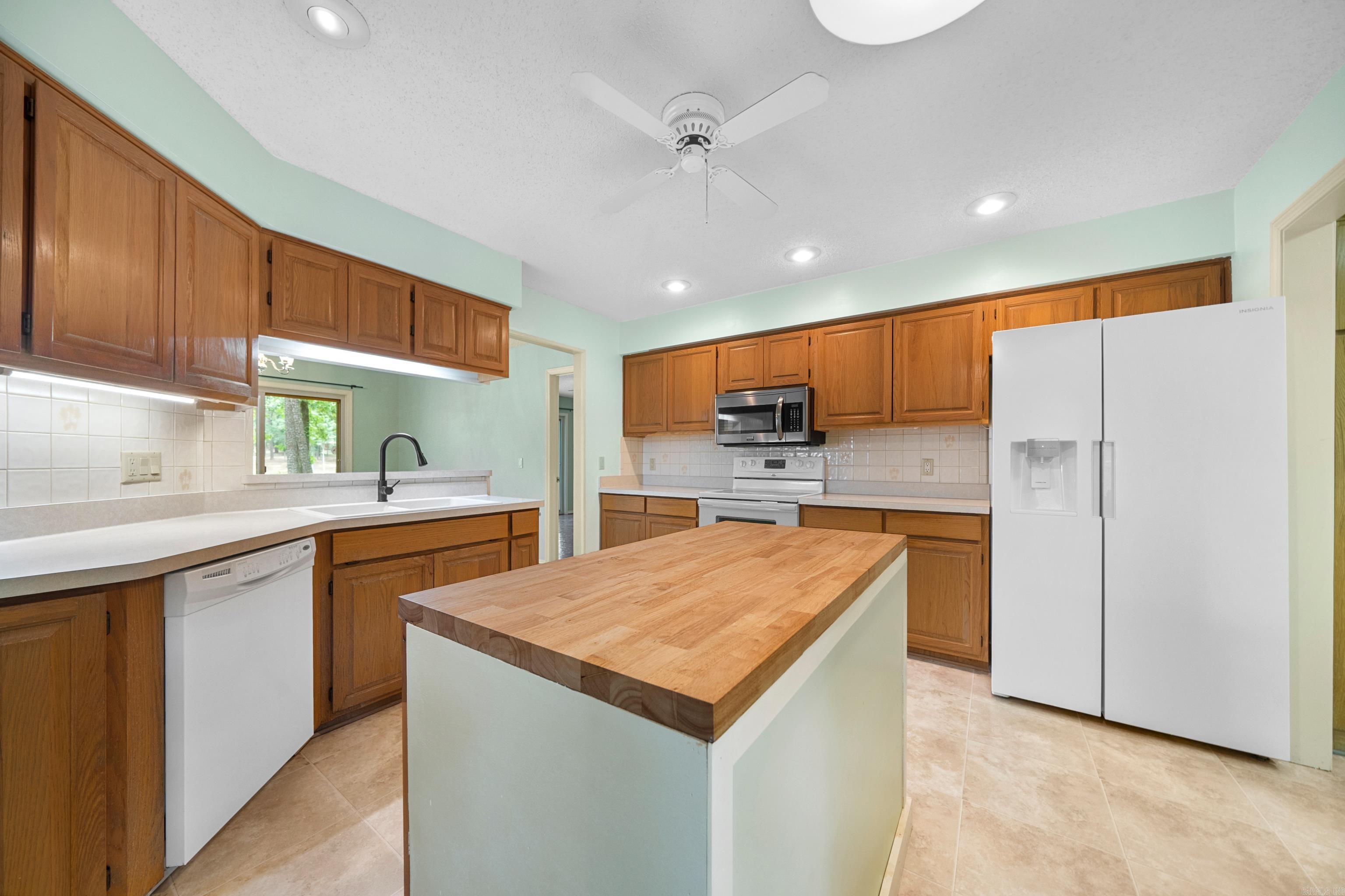 50 San Pablo Way Hot Springs Village, AR 71909