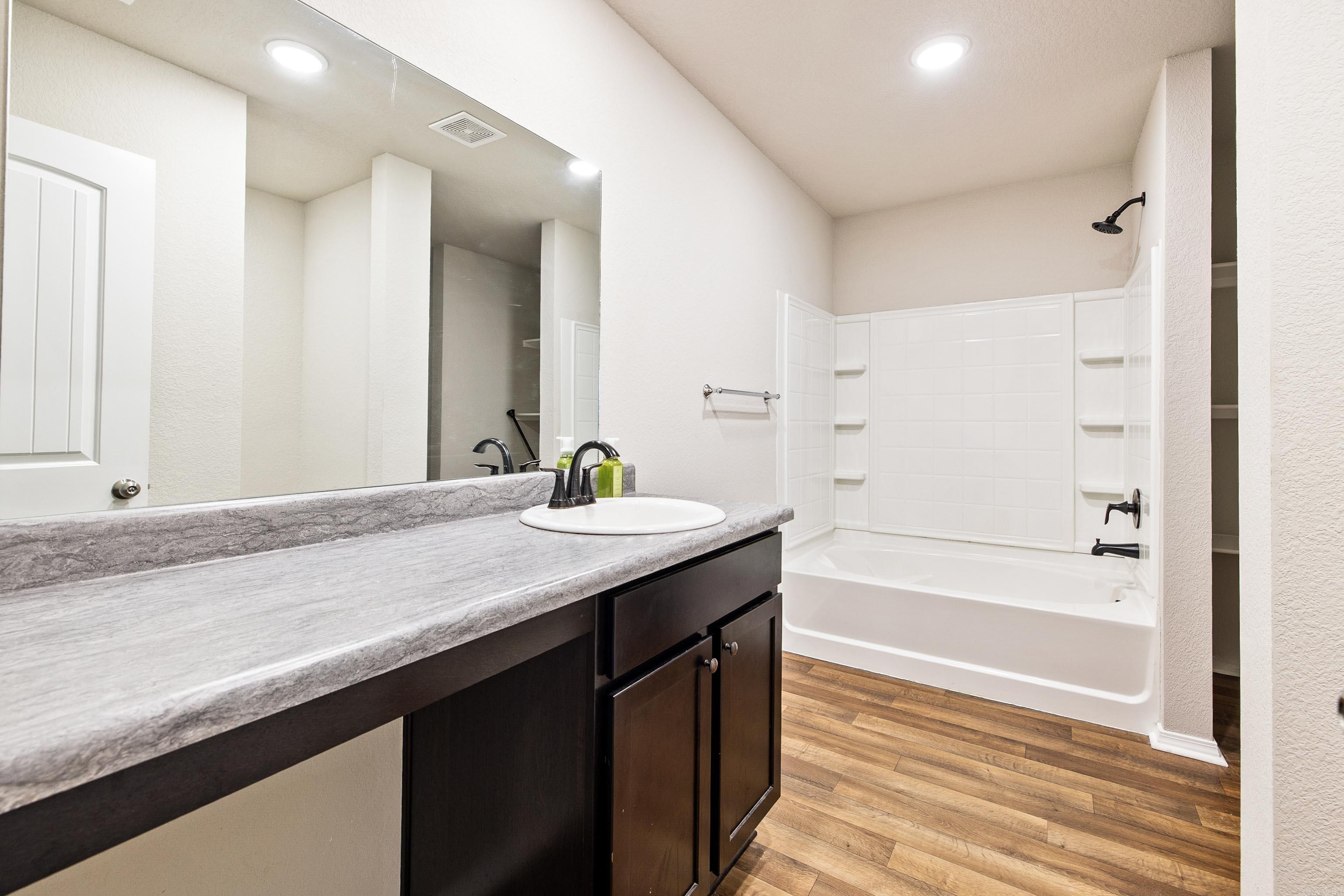 4016 Redberry Ct Alexander, AR 72002