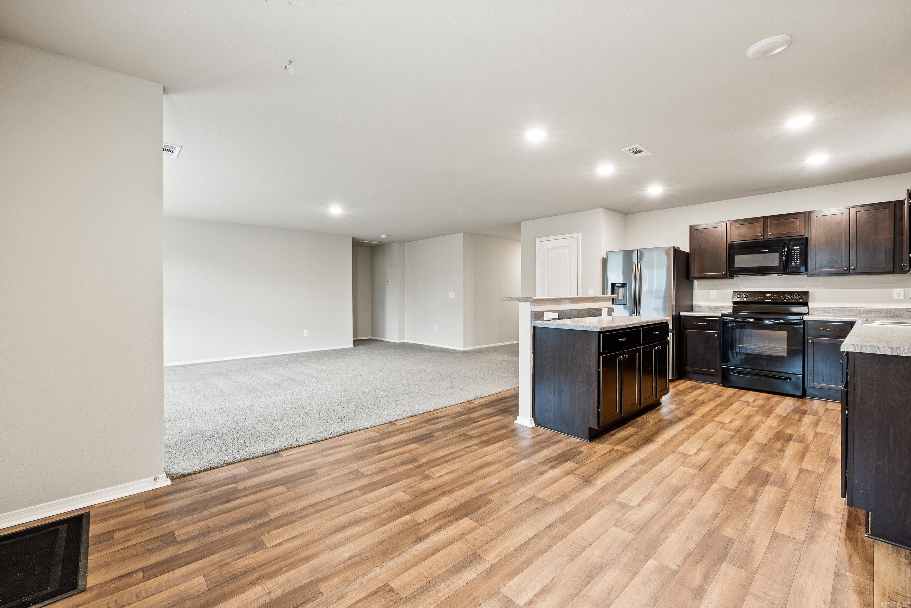 4016 Redberry Ct Alexander, AR 72002