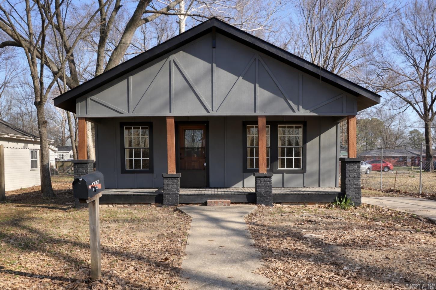 402 N Morrill  Morrilton, AR