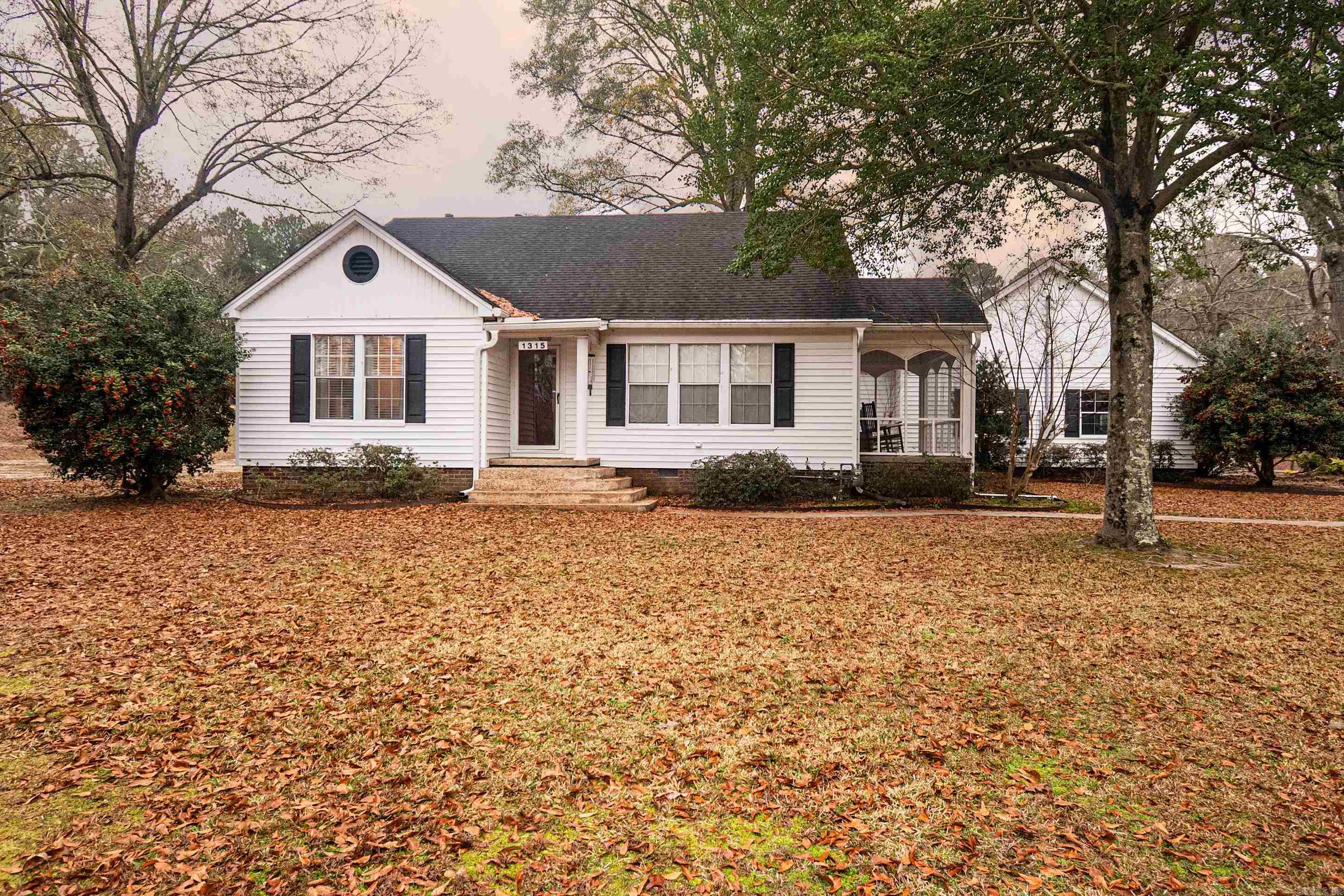 1315 Mount Holly  El Dorado, AR