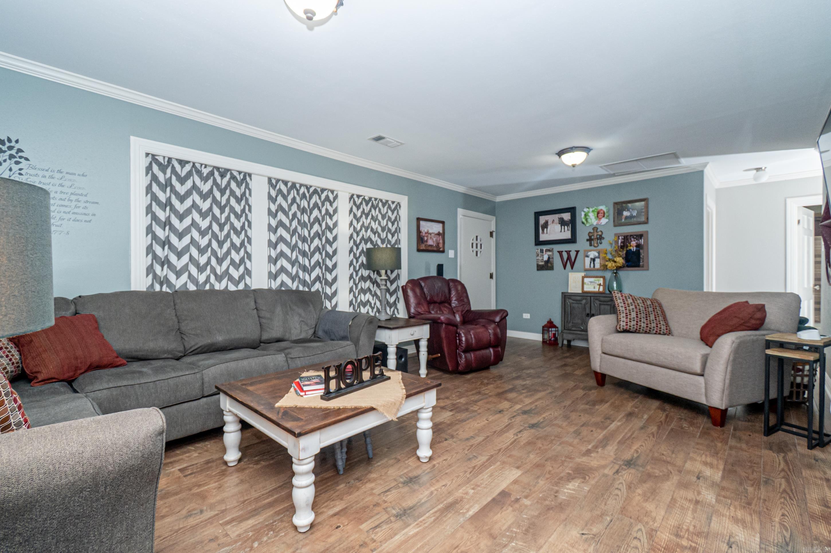 1315 Mount Holly  El Dorado, AR