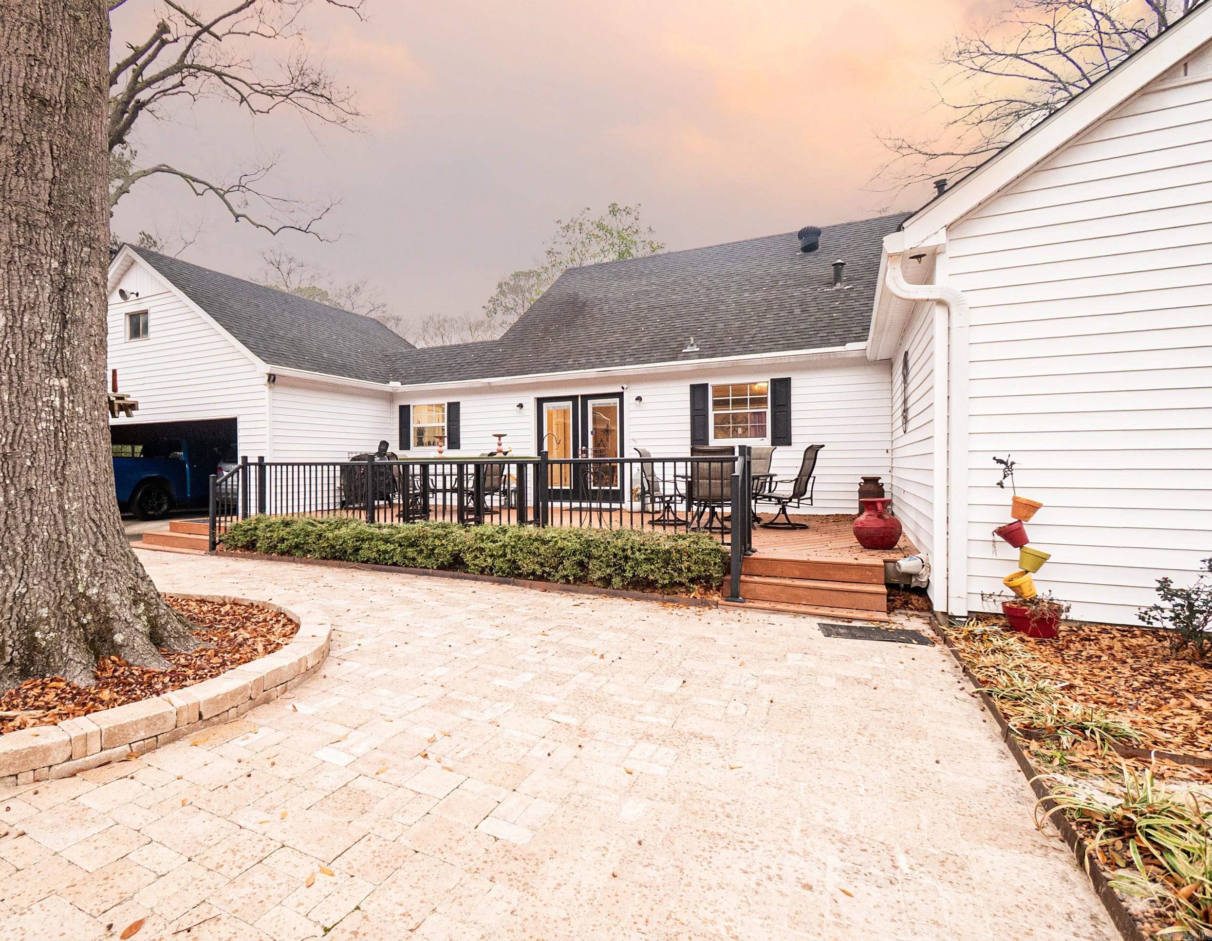 1315 Mount Holly  El Dorado, AR