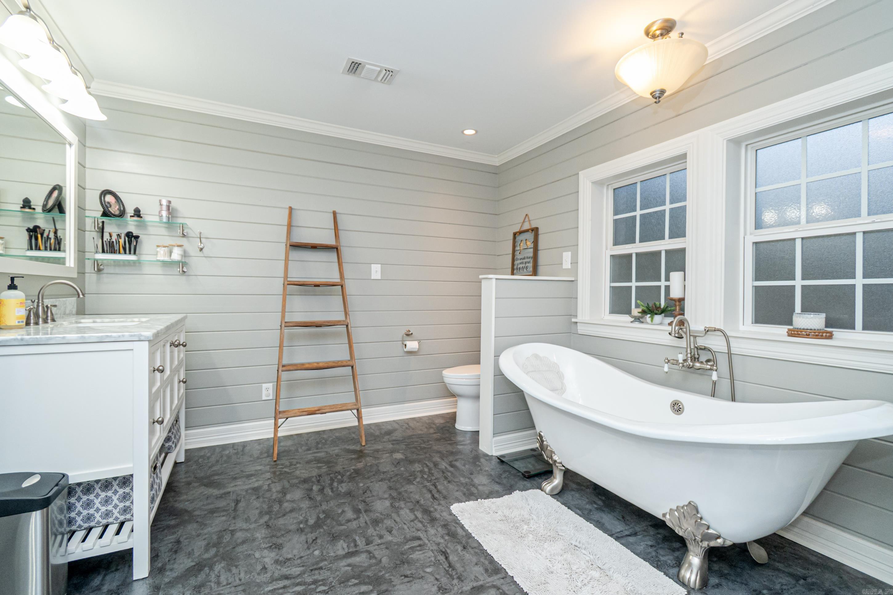 1315 Mount Holly  El Dorado, AR