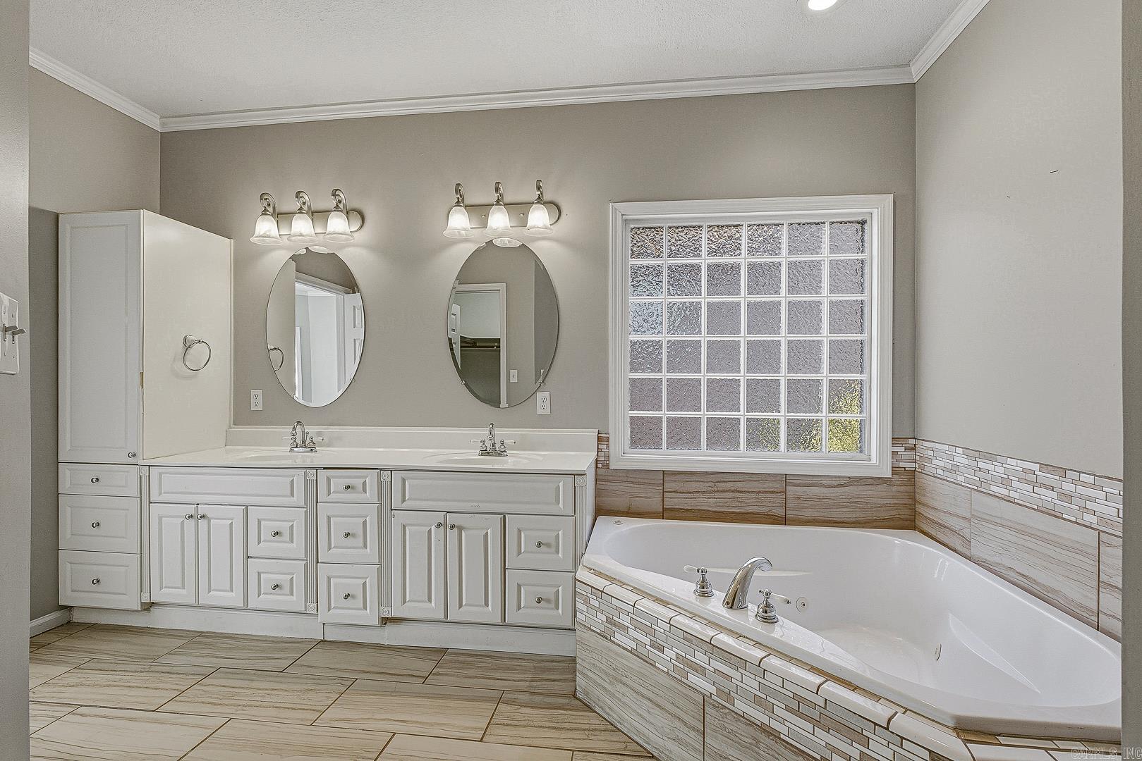 4913 Winged Foot Lane Jonesboro, AR 72405-0000